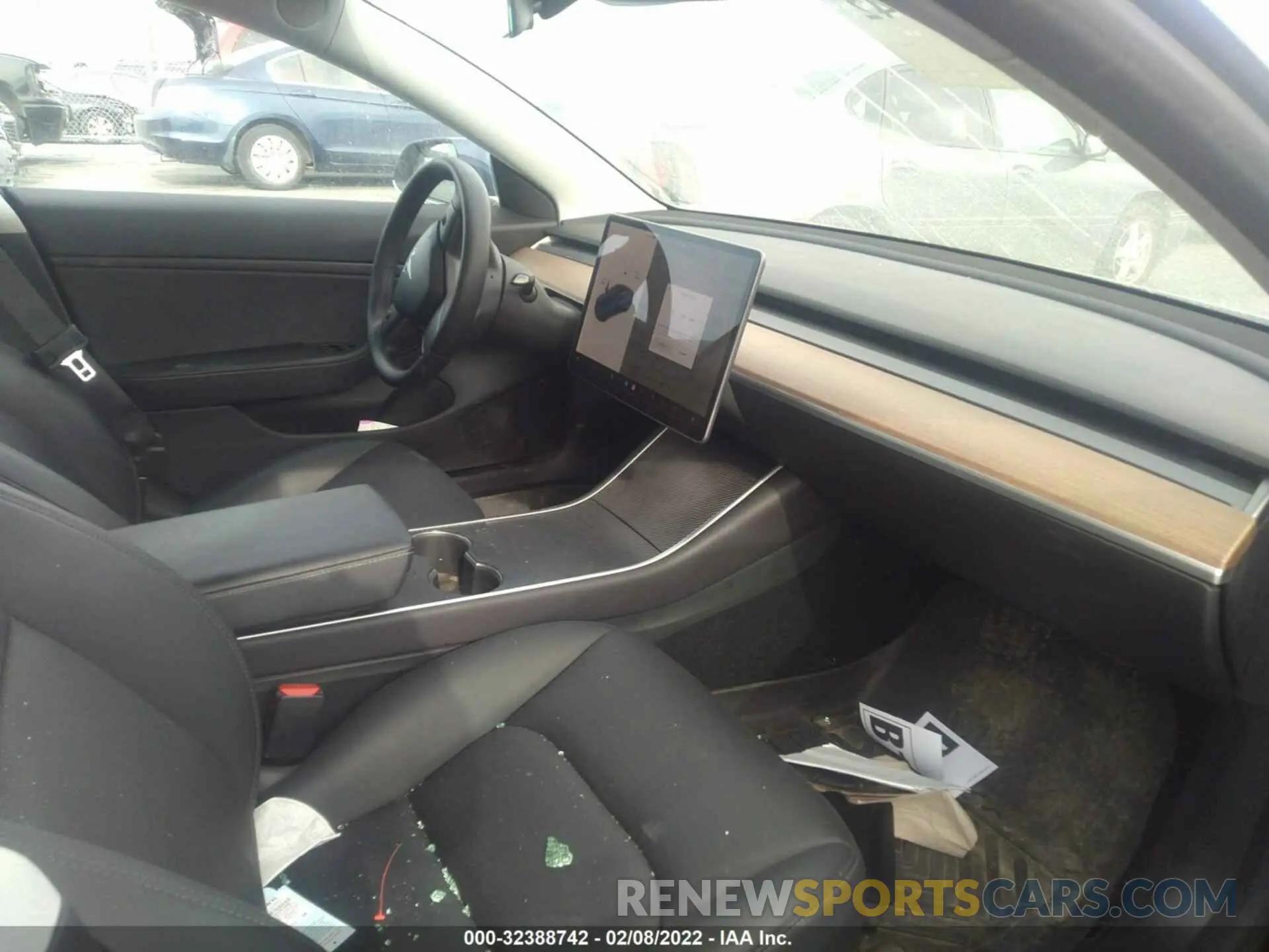 5 fotografías del automóvil dañado 5YJ3E1EB2KF418305 TESLA MODEL 3 2019