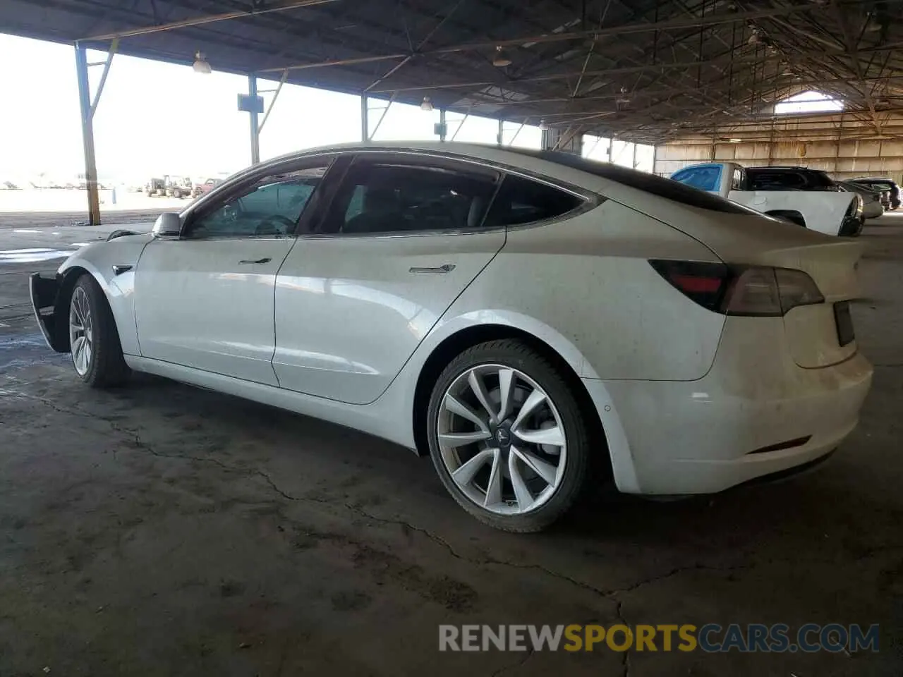 2 fotografías del automóvil dañado 5YJ3E1EB2KF421849 TESLA MODEL 3 2019