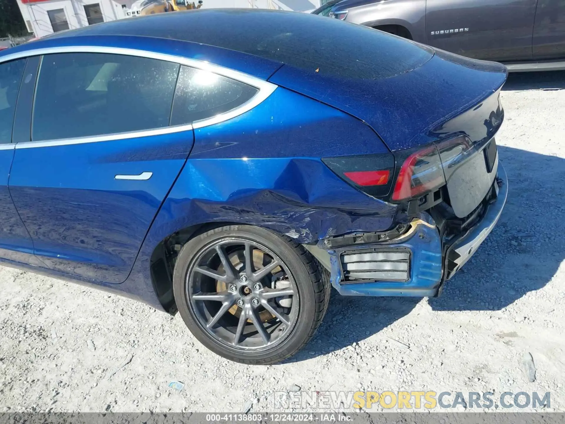6 fotografías del automóvil dañado 5YJ3E1EB2KF437372 TESLA MODEL 3 2019