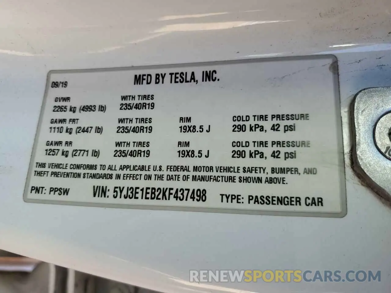 12 fotografías del automóvil dañado 5YJ3E1EB2KF437498 TESLA MODEL 3 2019