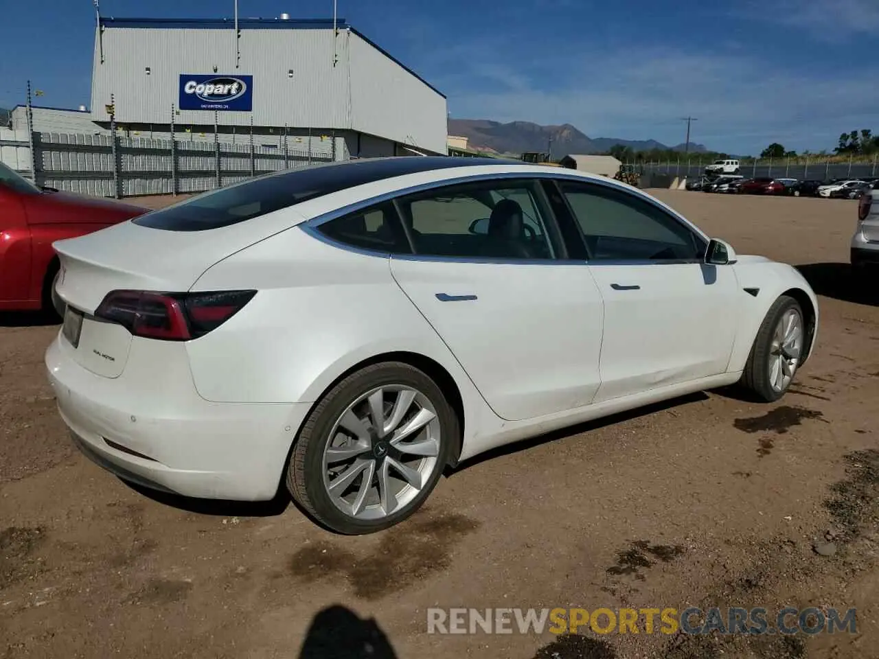 3 fotografías del automóvil dañado 5YJ3E1EB2KF437498 TESLA MODEL 3 2019