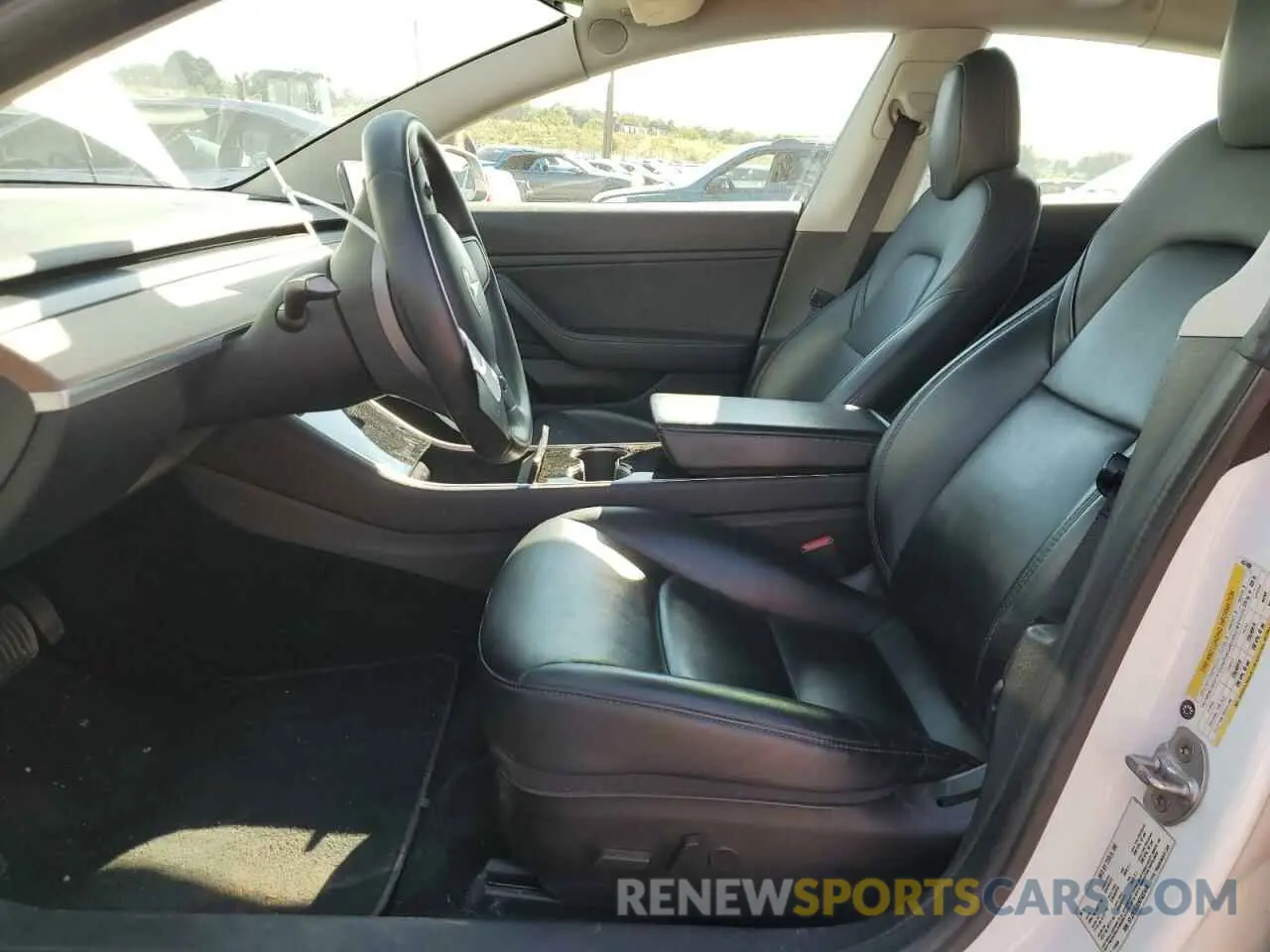 7 fotografías del automóvil dañado 5YJ3E1EB2KF437498 TESLA MODEL 3 2019