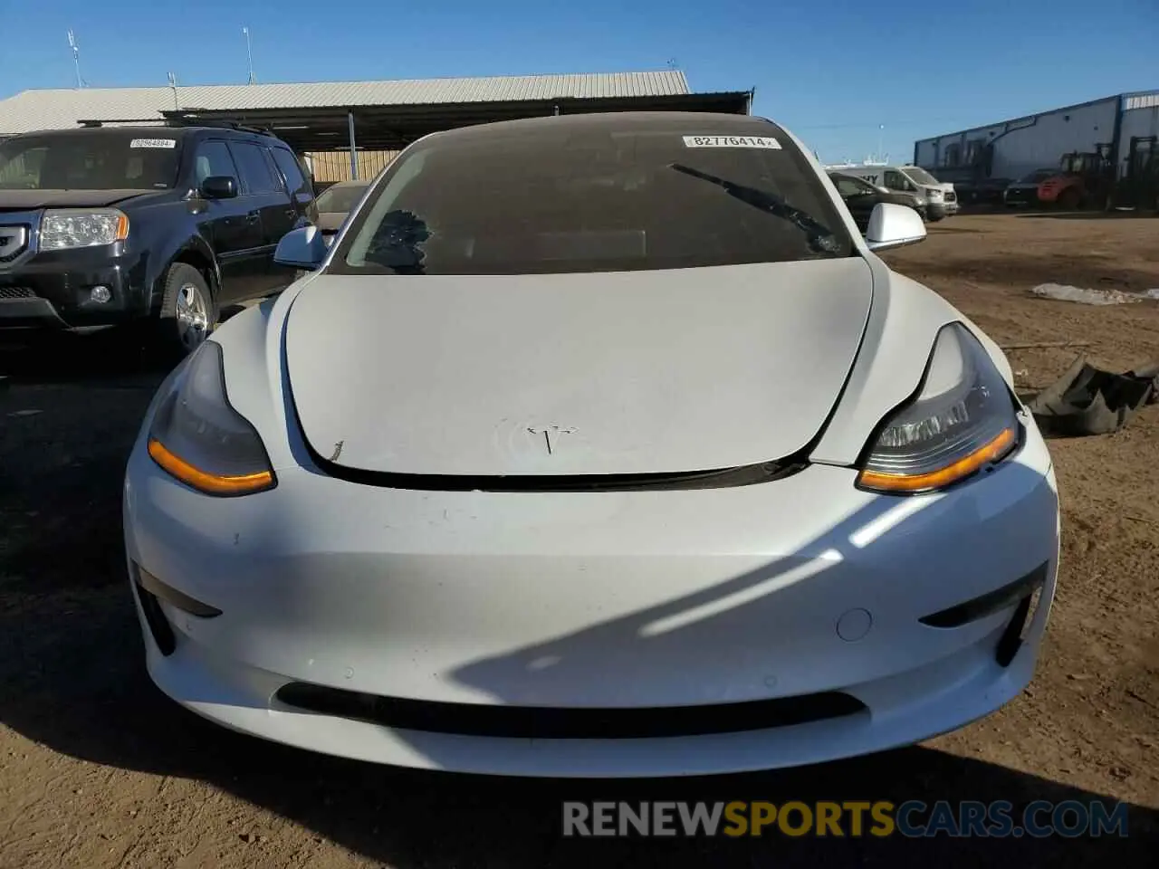 5 fotografías del automóvil dañado 5YJ3E1EB2KF437517 TESLA MODEL 3 2019