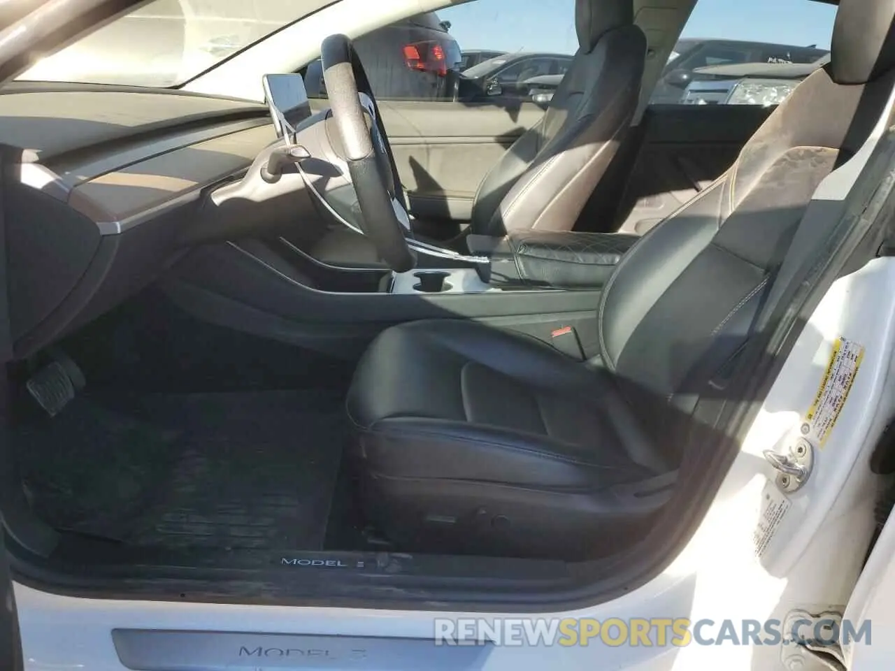 7 fotografías del automóvil dañado 5YJ3E1EB2KF437517 TESLA MODEL 3 2019