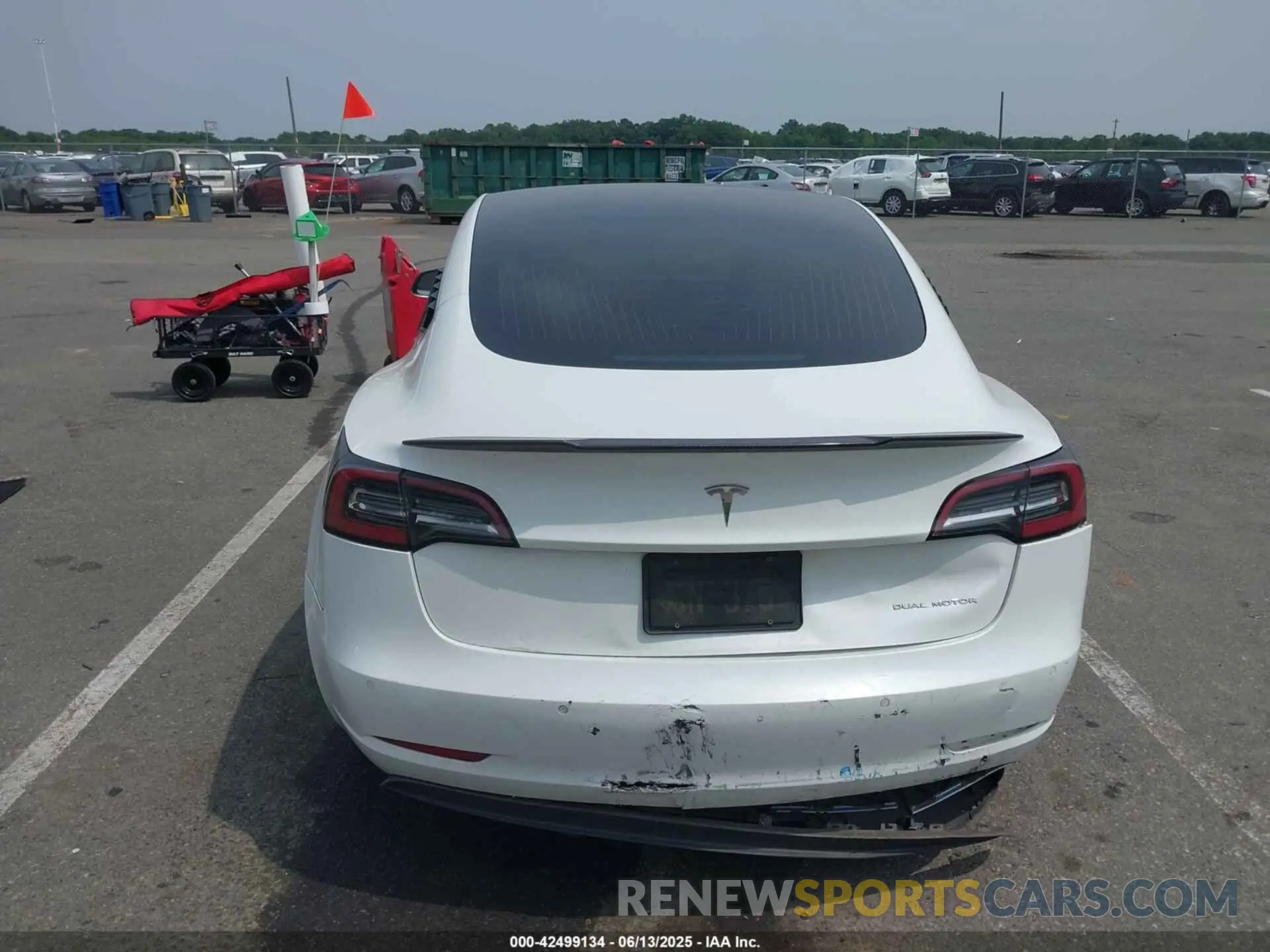15 fotografías del automóvil dañado 5YJ3E1EB2KF452003 TESLA MODEL 3 2019