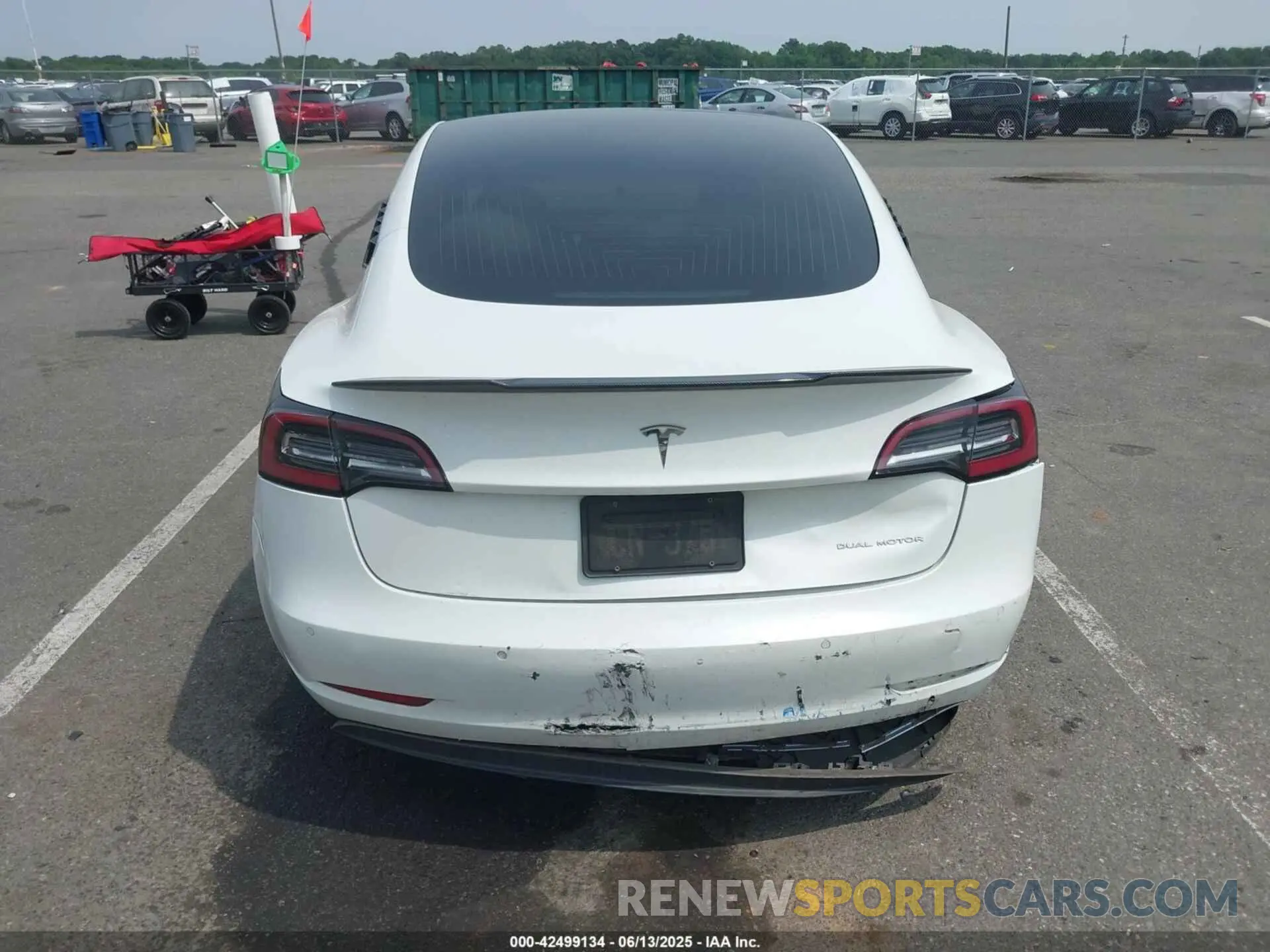 6 fotografías del automóvil dañado 5YJ3E1EB2KF452003 TESLA MODEL 3 2019