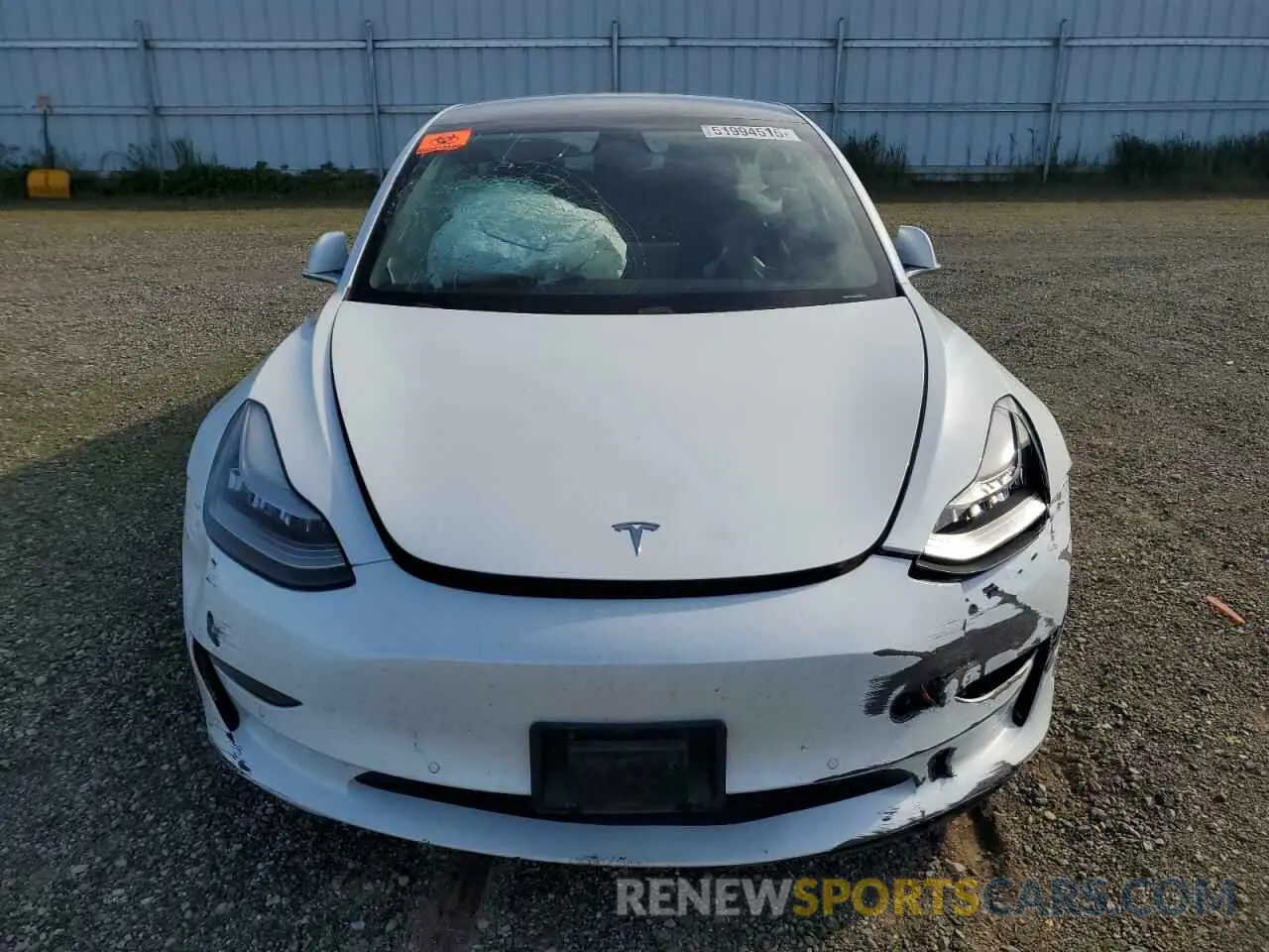 5 fotografías del automóvil dañado 5YJ3E1EB2KF511969 TESLA MODEL 3 2019