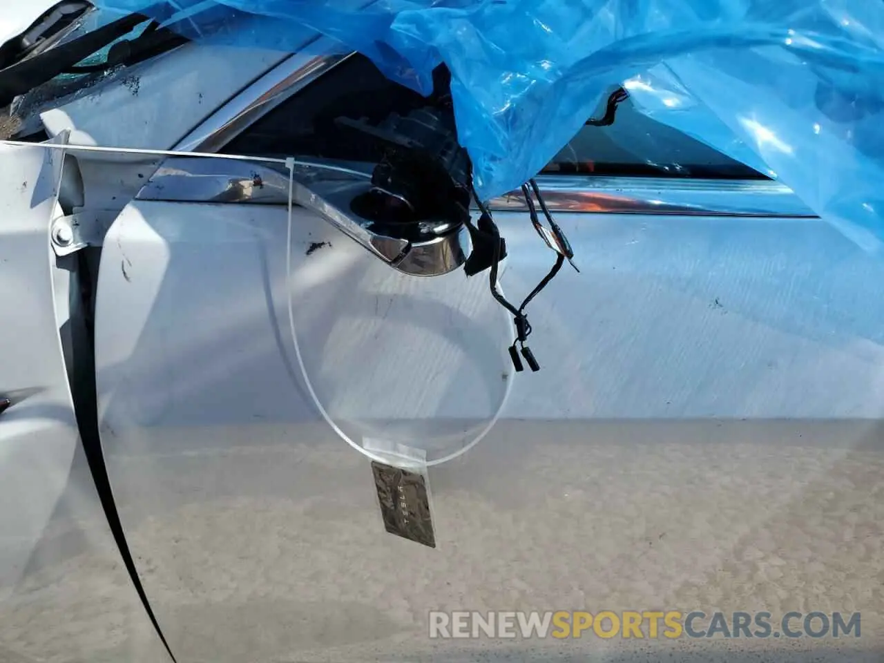 9 fotografías del automóvil dañado 5YJ3E1EB2KF513401 TESLA MODEL 3 2019