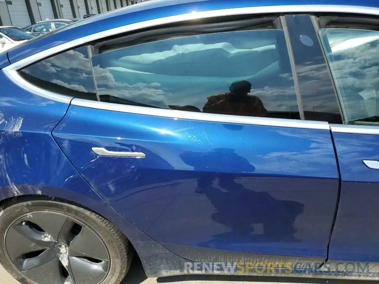 10 fotografías del automóvil dañado 5YJ3E1EB2KF533423 TESLA MODEL 3 2019