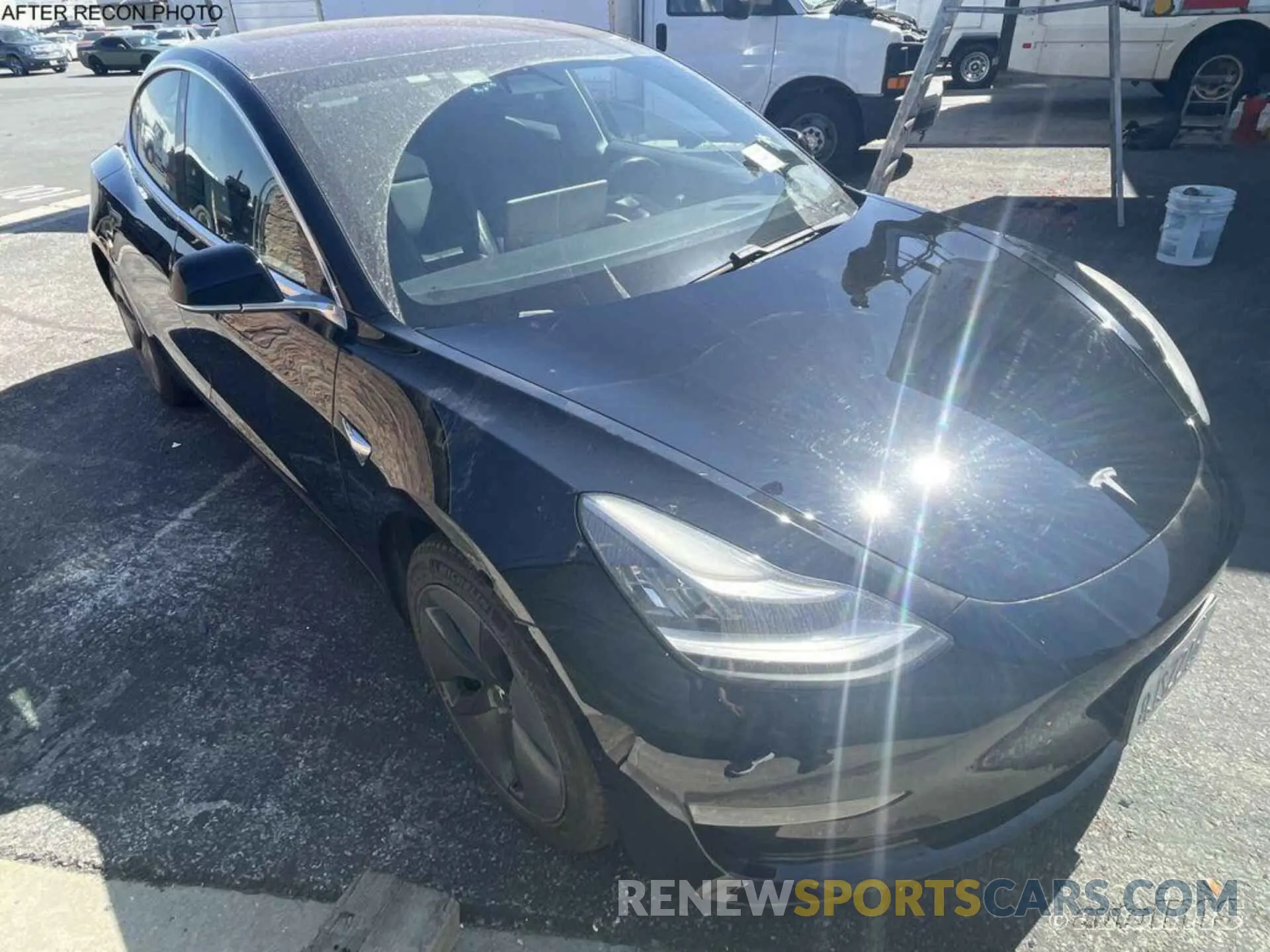 11 fotografías del automóvil dañado 5YJ3E1EB3KF193456 TESLA MODEL 3 2019