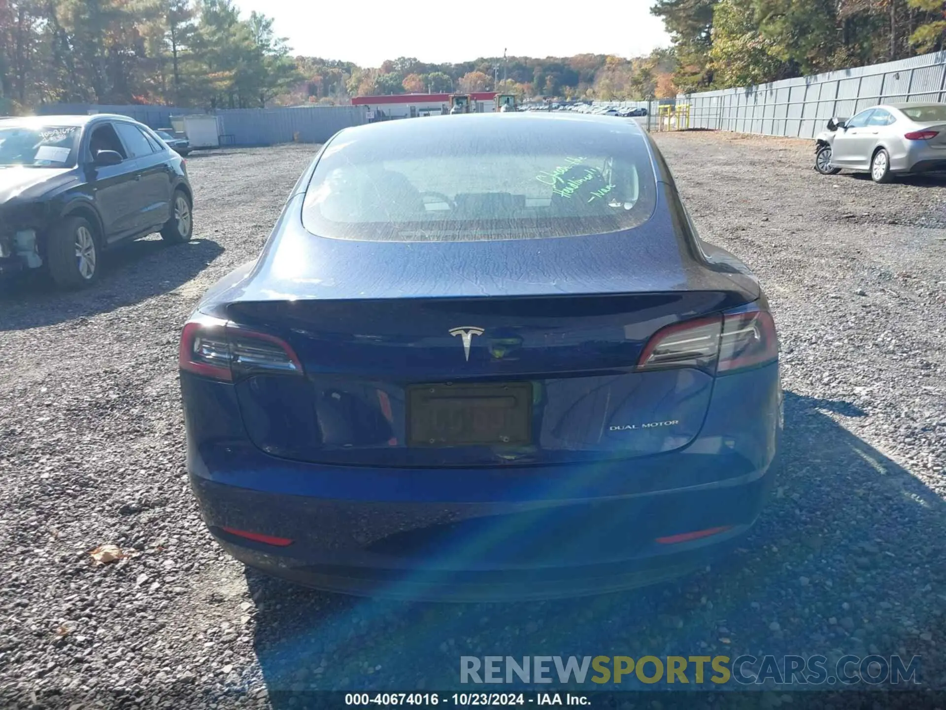 16 fotografías del automóvil dañado 5YJ3E1EB3KF193747 TESLA MODEL 3 2019