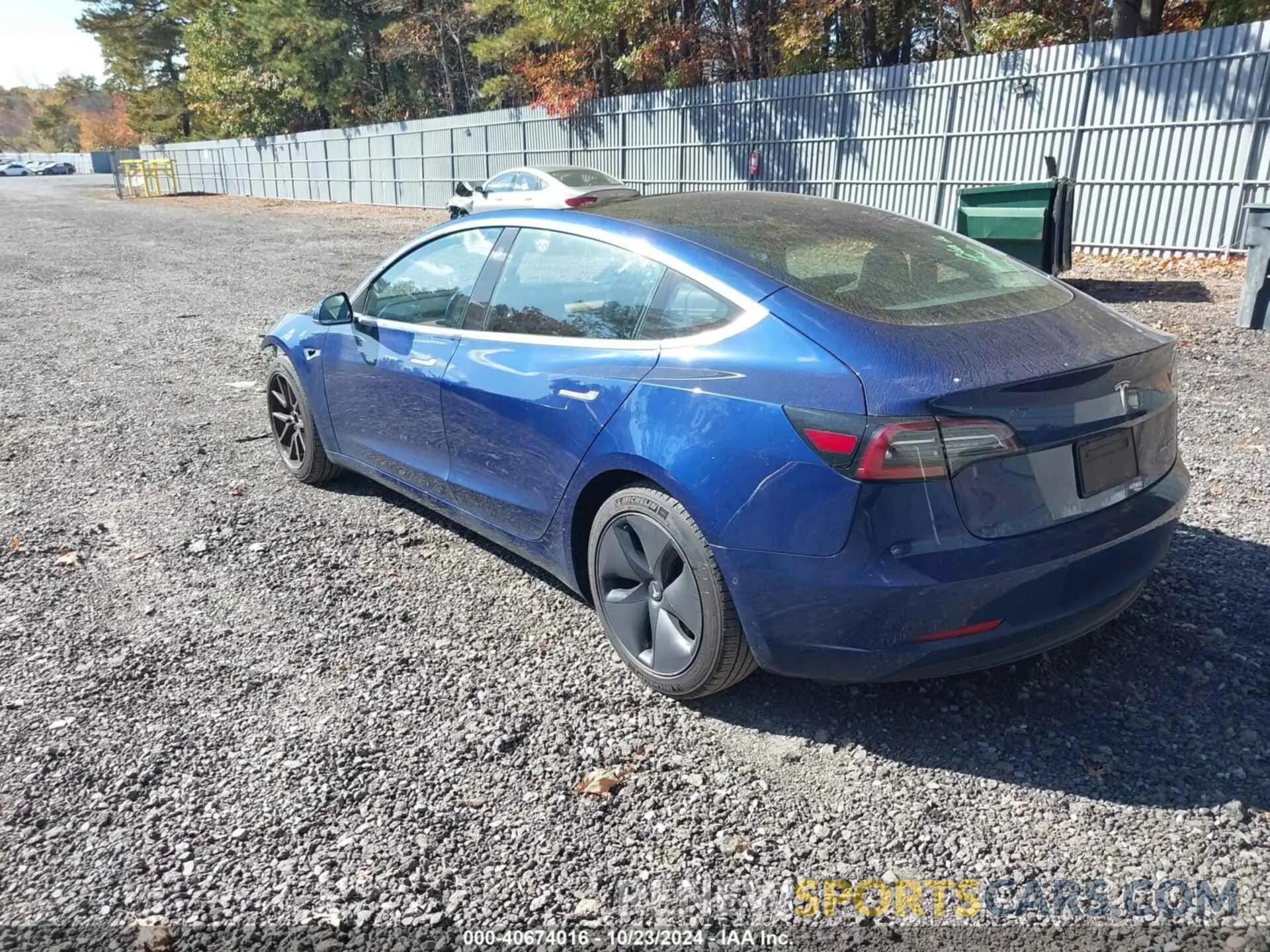 3 fotografías del automóvil dañado 5YJ3E1EB3KF193747 TESLA MODEL 3 2019