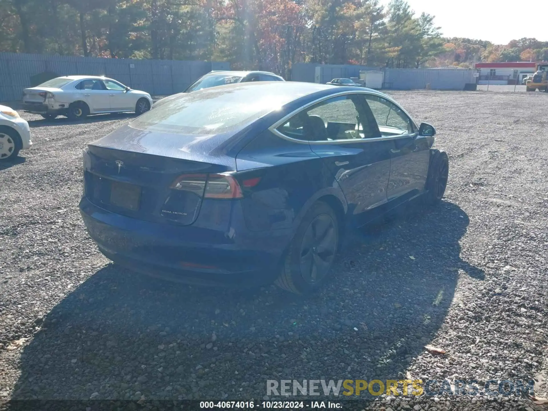 4 fotografías del automóvil dañado 5YJ3E1EB3KF193747 TESLA MODEL 3 2019