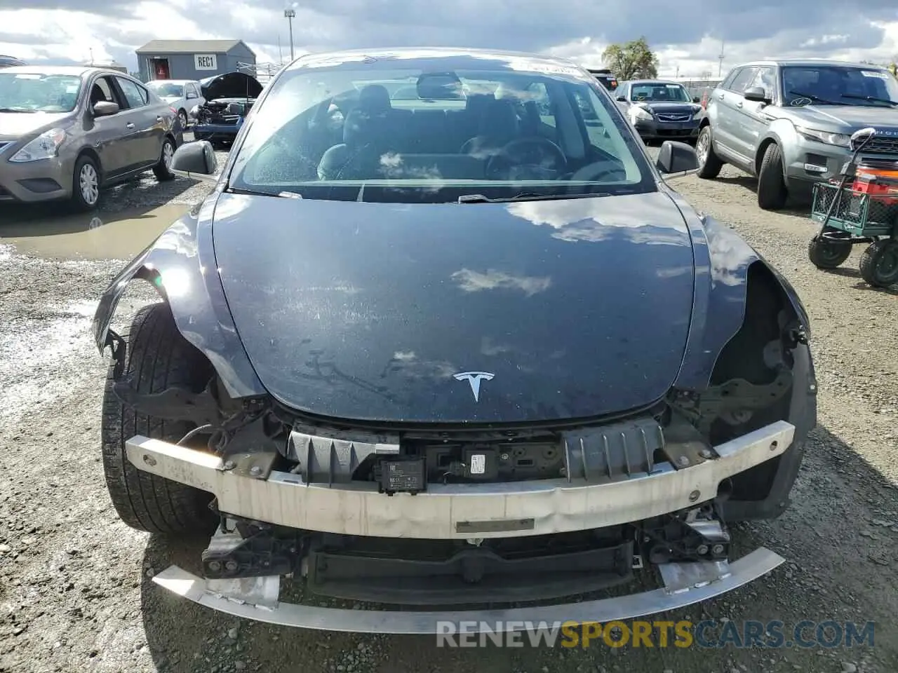 5 fotografías del automóvil dañado 5YJ3E1EB3KF208747 TESLA MODEL 3 2019