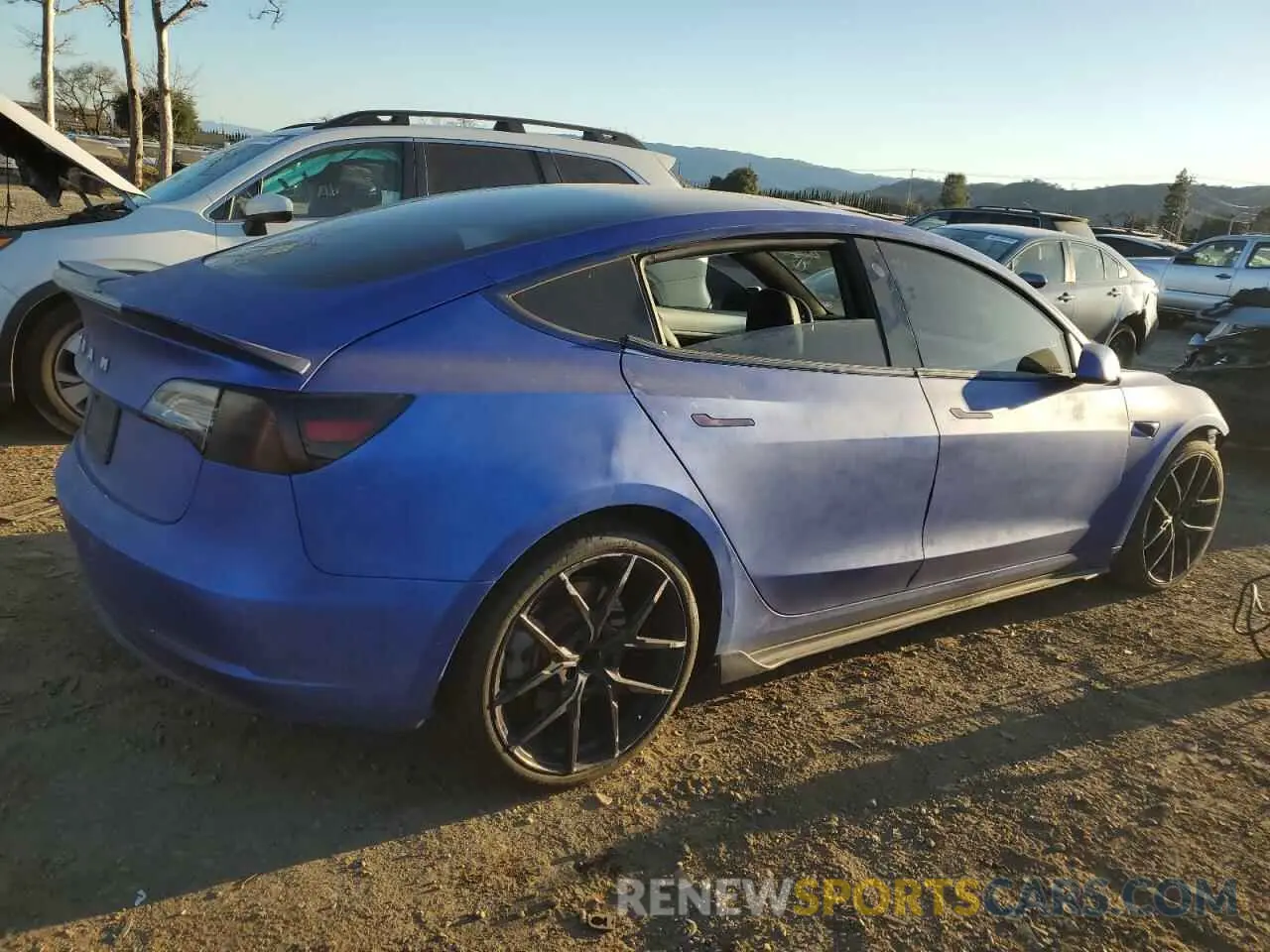 3 fotografías del automóvil dañado 5YJ3E1EB3KF211762 TESLA MODEL 3 2019