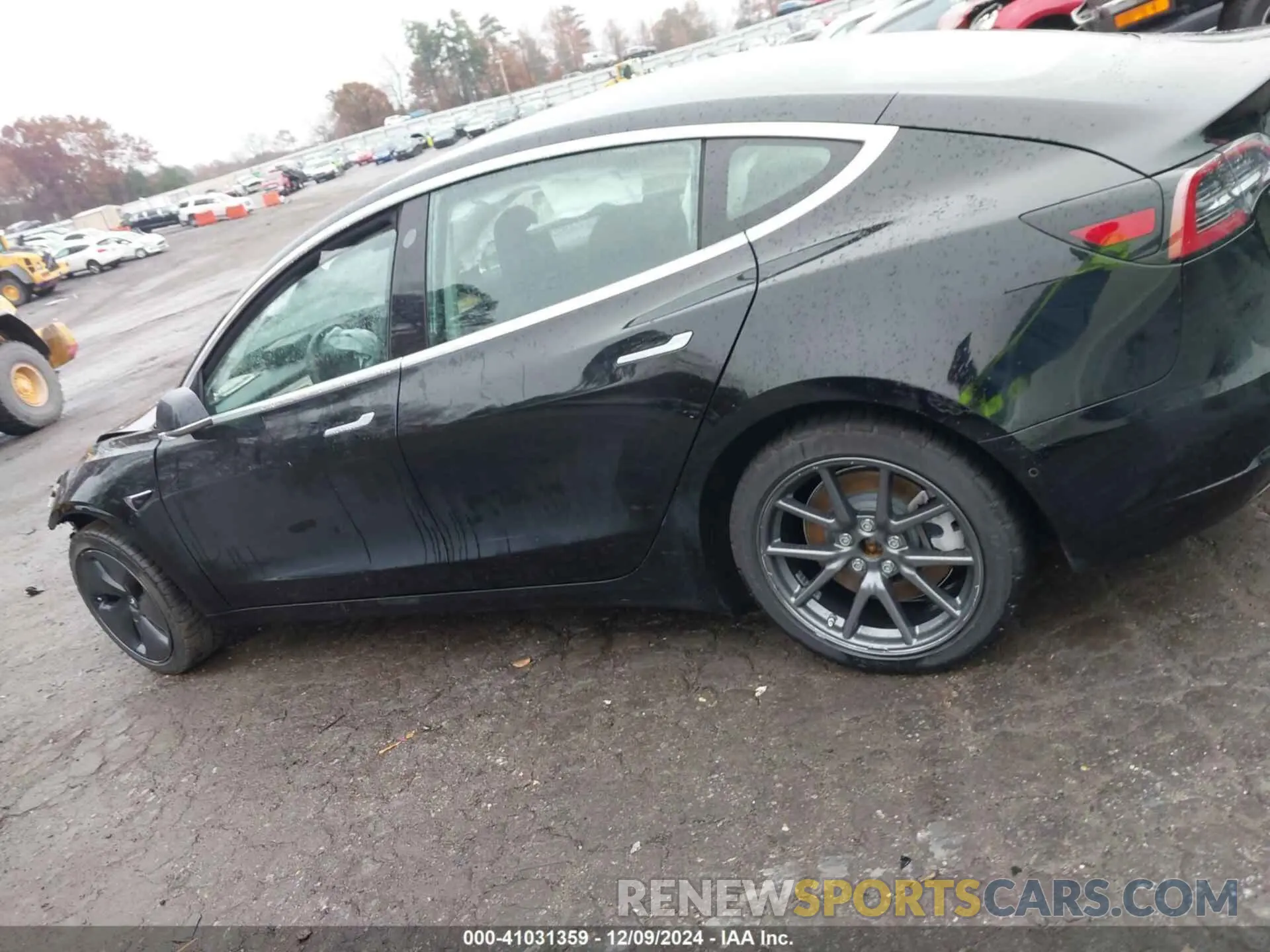 13 fotografías del automóvil dañado 5YJ3E1EB3KF385024 TESLA MODEL 3 2019