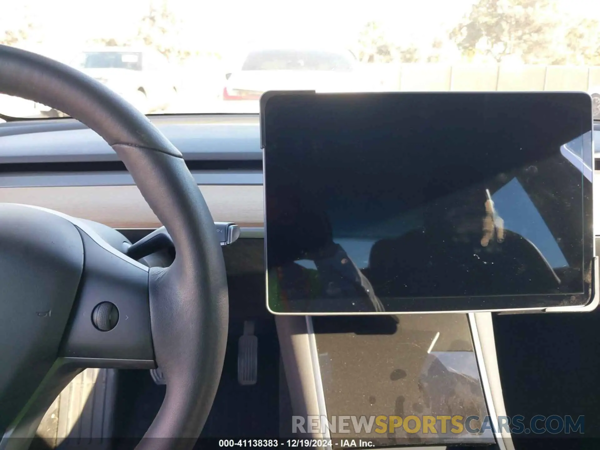 18 fotografías del automóvil dañado 5YJ3E1EB3KF406552 TESLA MODEL 3 2019