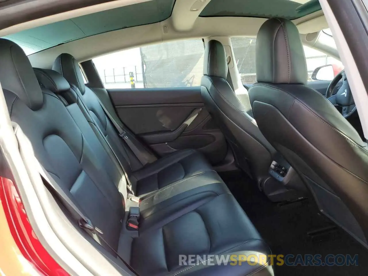 10 fotografías del automóvil dañado 5YJ3E1EB3KF432875 TESLA MODEL 3 2019
