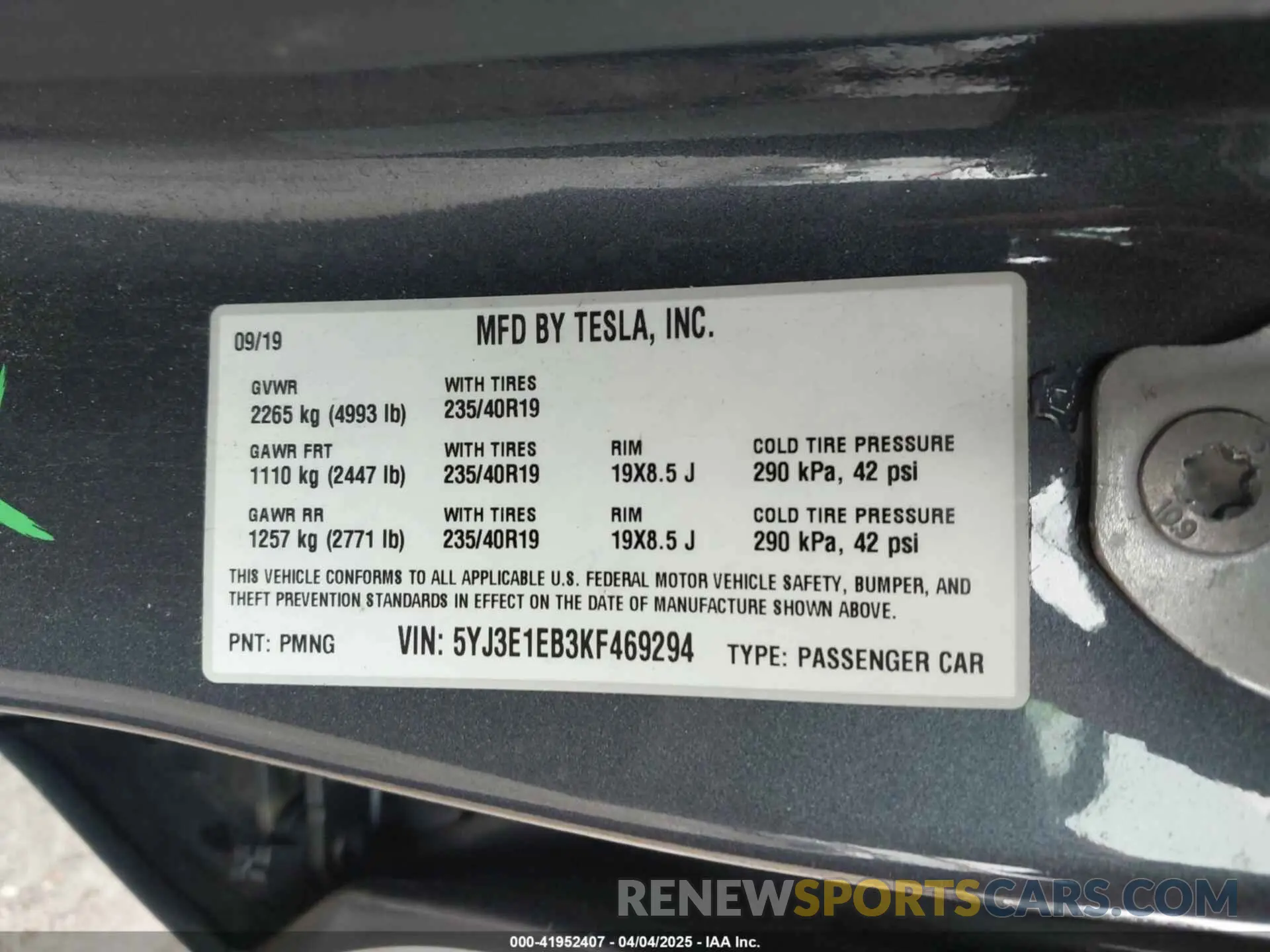 9 fotografías del automóvil dañado 5YJ3E1EB3KF469294 TESLA MODEL 3 2019