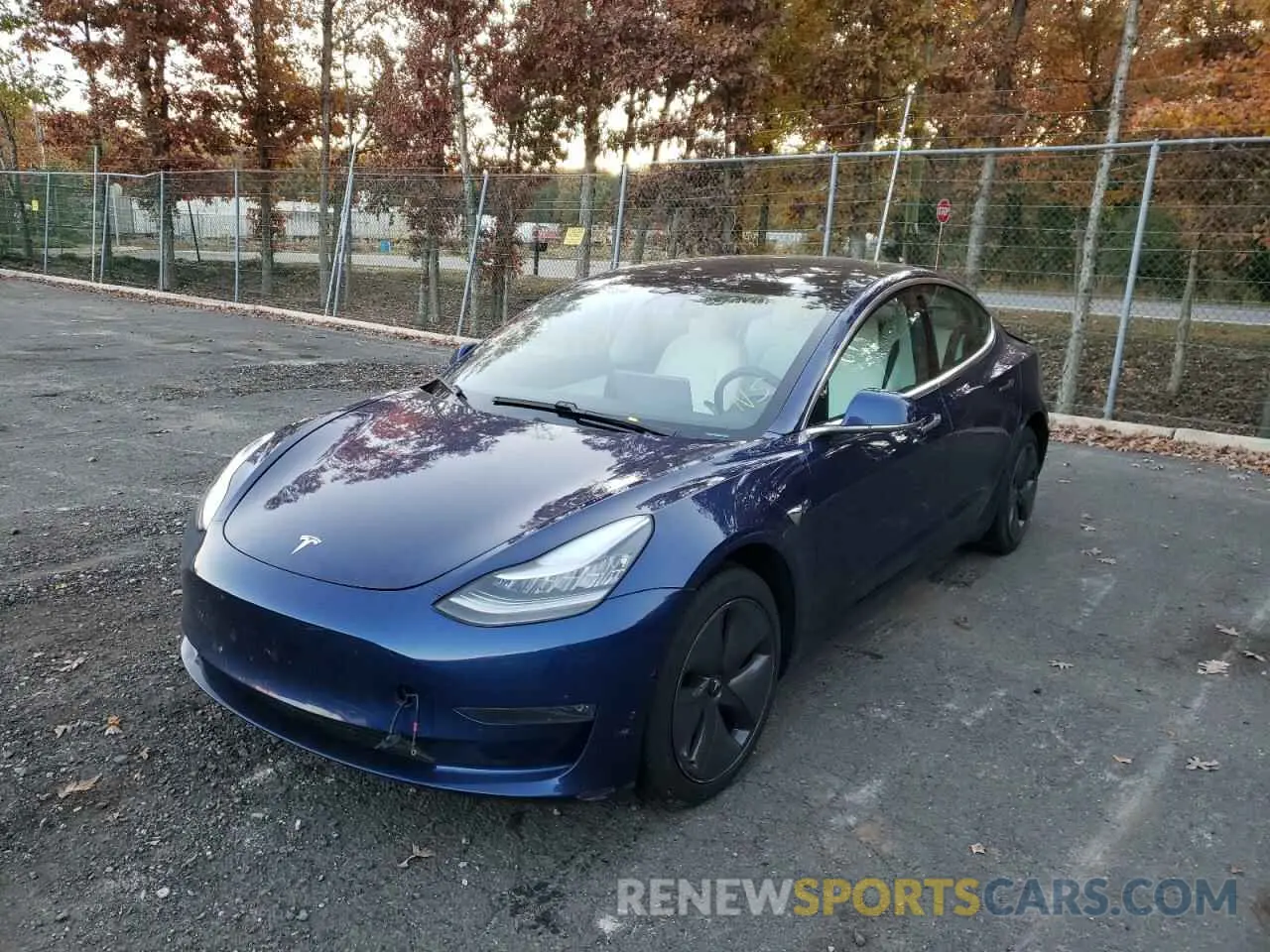 2 fotografías del automóvil dañado 5YJ3E1EB3KF477508 TESLA MODEL 3 2019