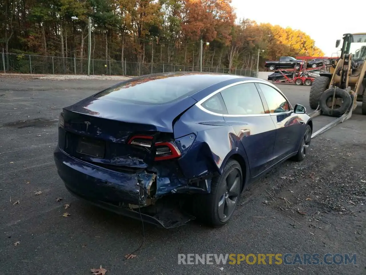 4 fotografías del automóvil dañado 5YJ3E1EB3KF477508 TESLA MODEL 3 2019