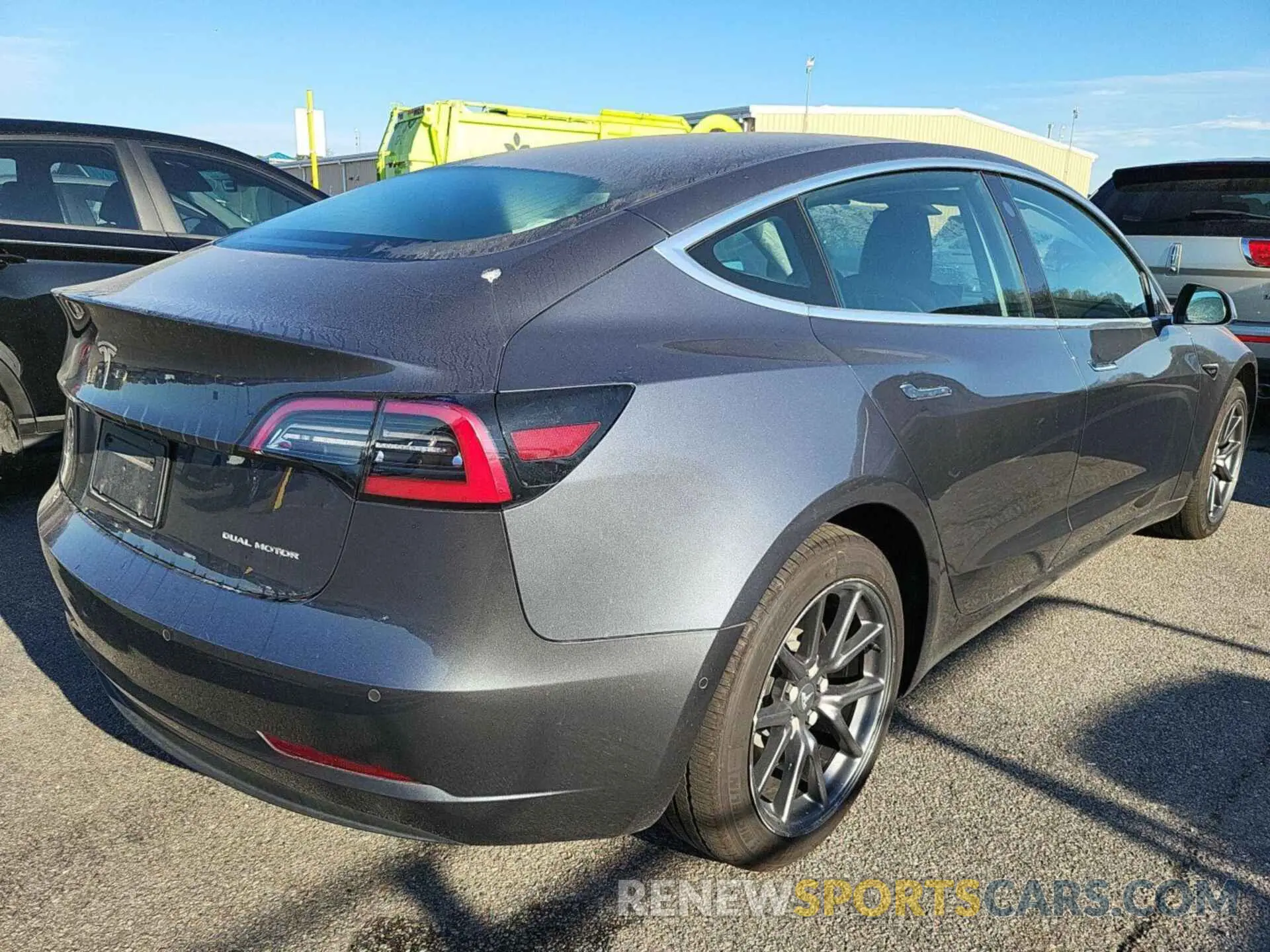 18 fotografías del automóvil dañado 5YJ3E1EB4KF191828 TESLA MODEL 3 2019