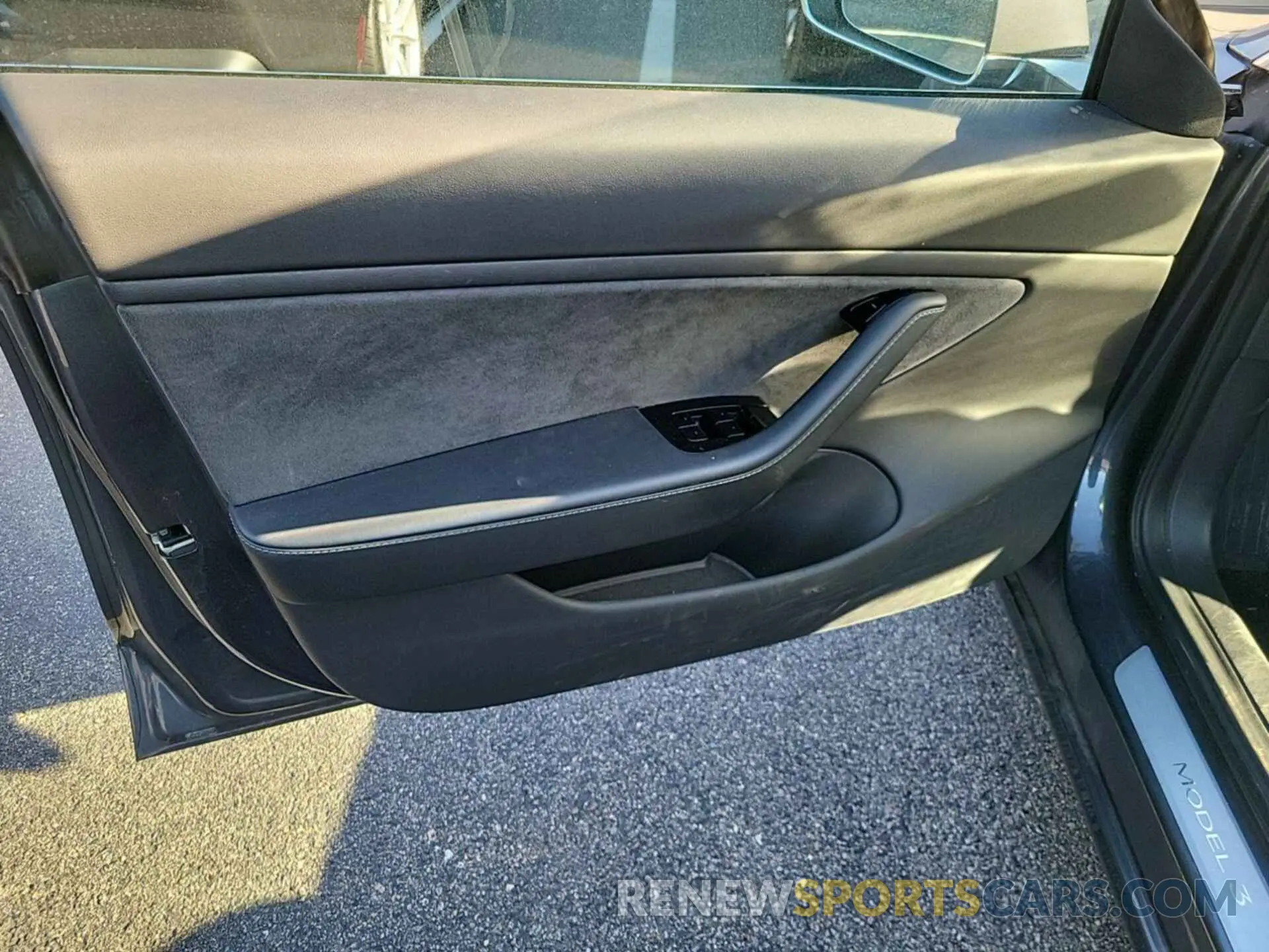 20 fotografías del automóvil dañado 5YJ3E1EB4KF191828 TESLA MODEL 3 2019