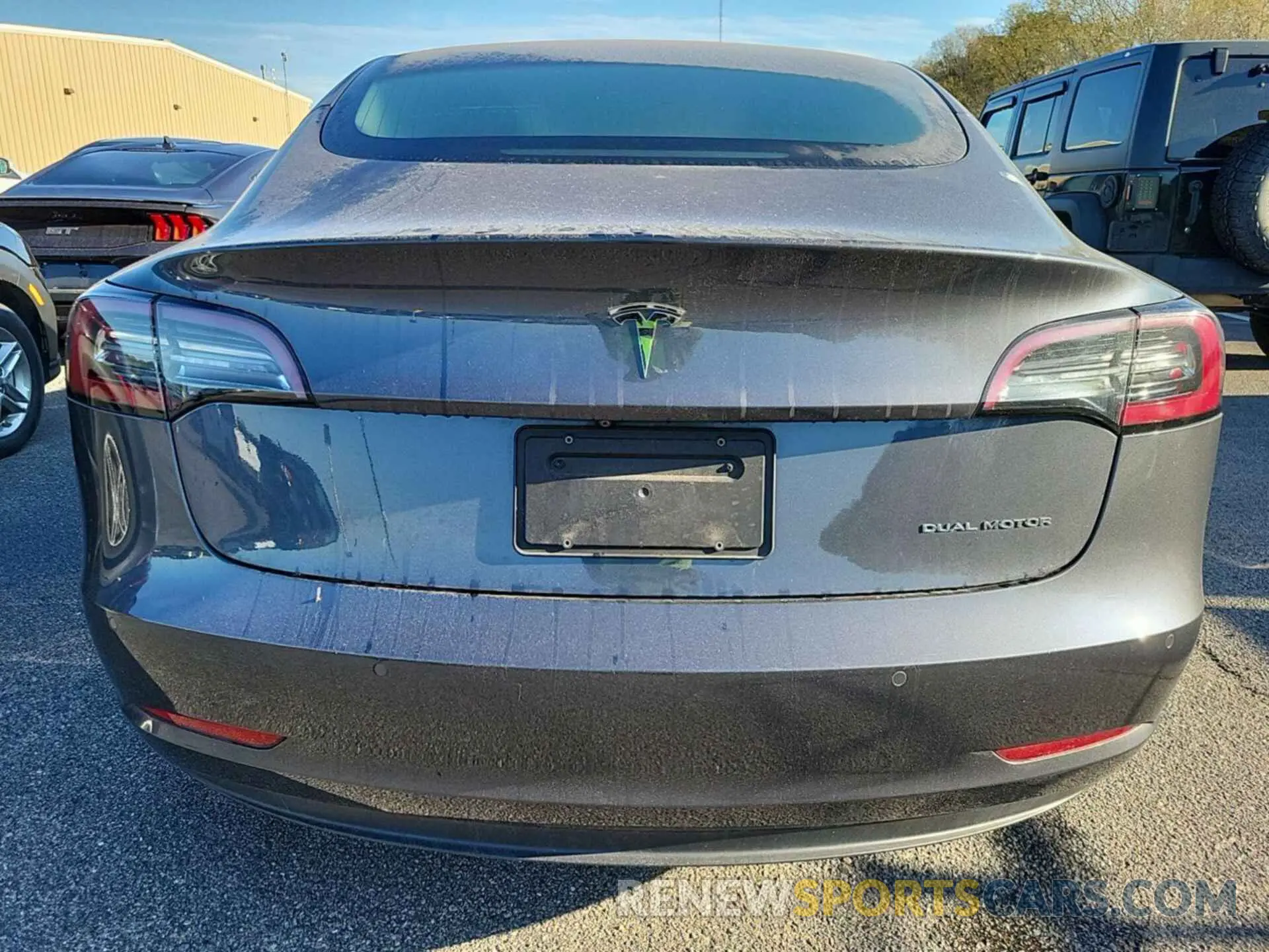 27 fotografías del automóvil dañado 5YJ3E1EB4KF191828 TESLA MODEL 3 2019