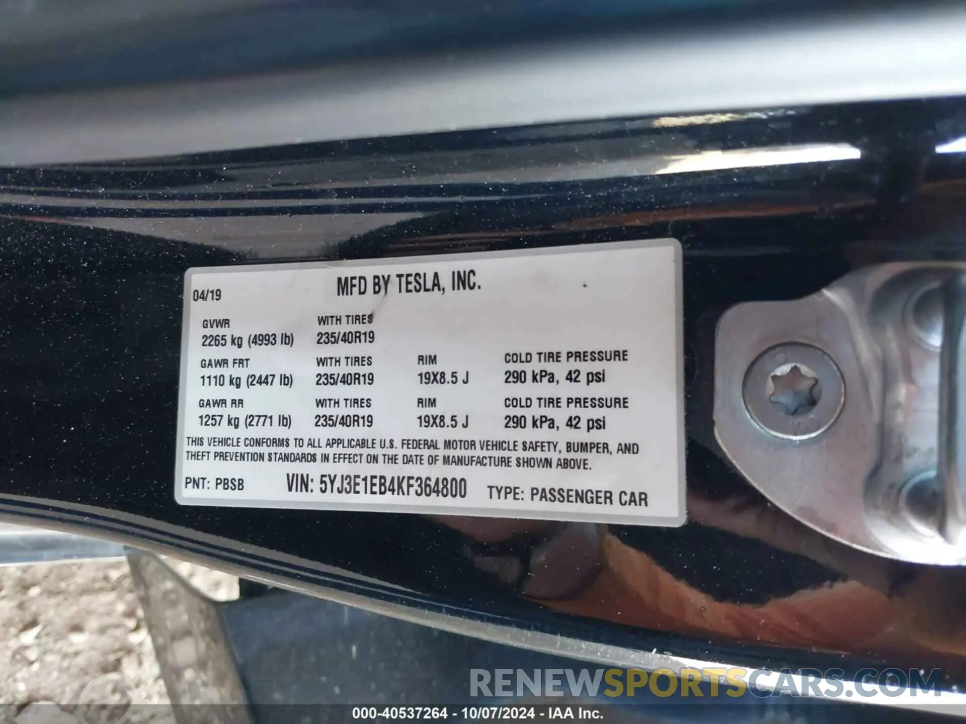 9 fotografías del automóvil dañado 5YJ3E1EB4KF364800 TESLA MODEL 3 2019