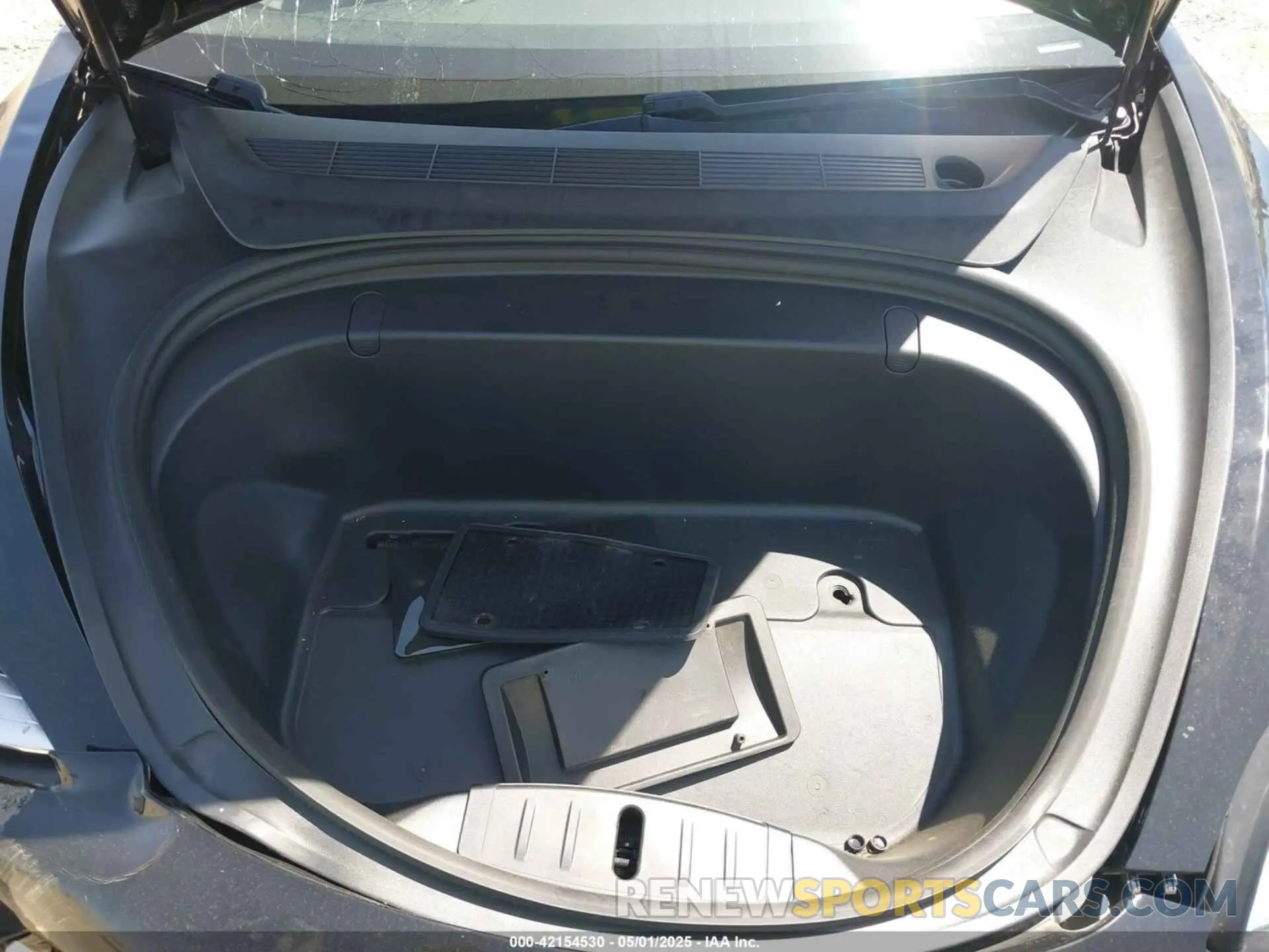 10 fotografías del automóvil dañado 5YJ3E1EB4KF438846 TESLA MODEL 3 2019