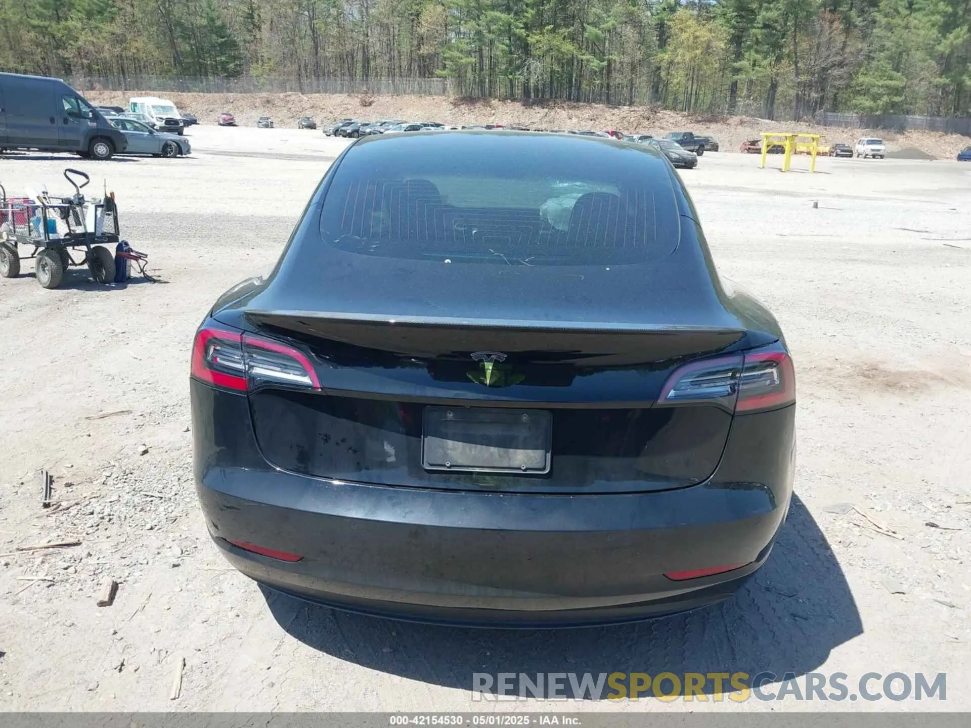 16 fotografías del automóvil dañado 5YJ3E1EB4KF438846 TESLA MODEL 3 2019