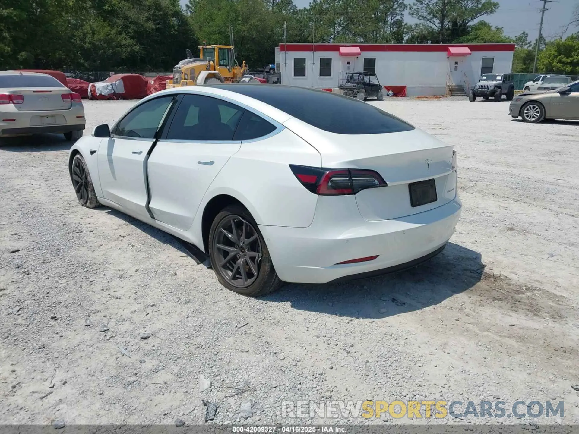 3 fotografías del automóvil dañado 5YJ3E1EB4KF494432 TESLA MODEL 3 2019
