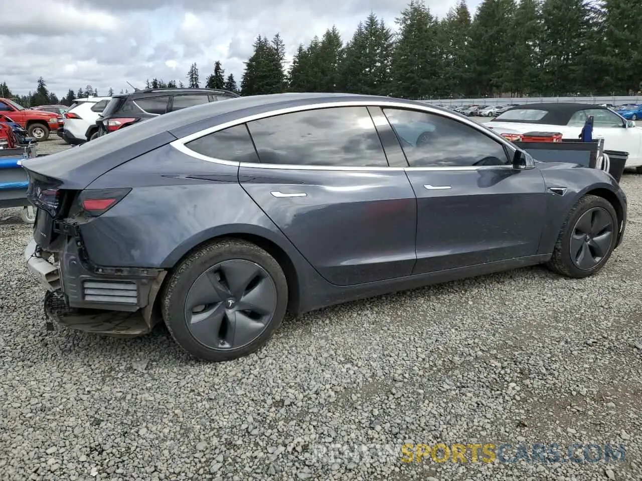 3 fotografías del automóvil dañado 5YJ3E1EB4KF510077 TESLA MODEL 3 2019