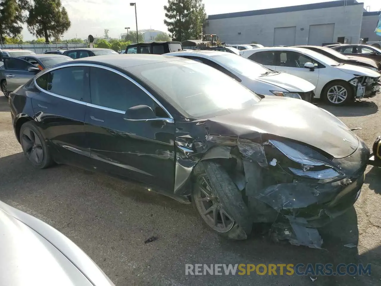 4 fotografías del automóvil dañado 5YJ3E1EB5KF208961 TESLA MODEL 3 2019