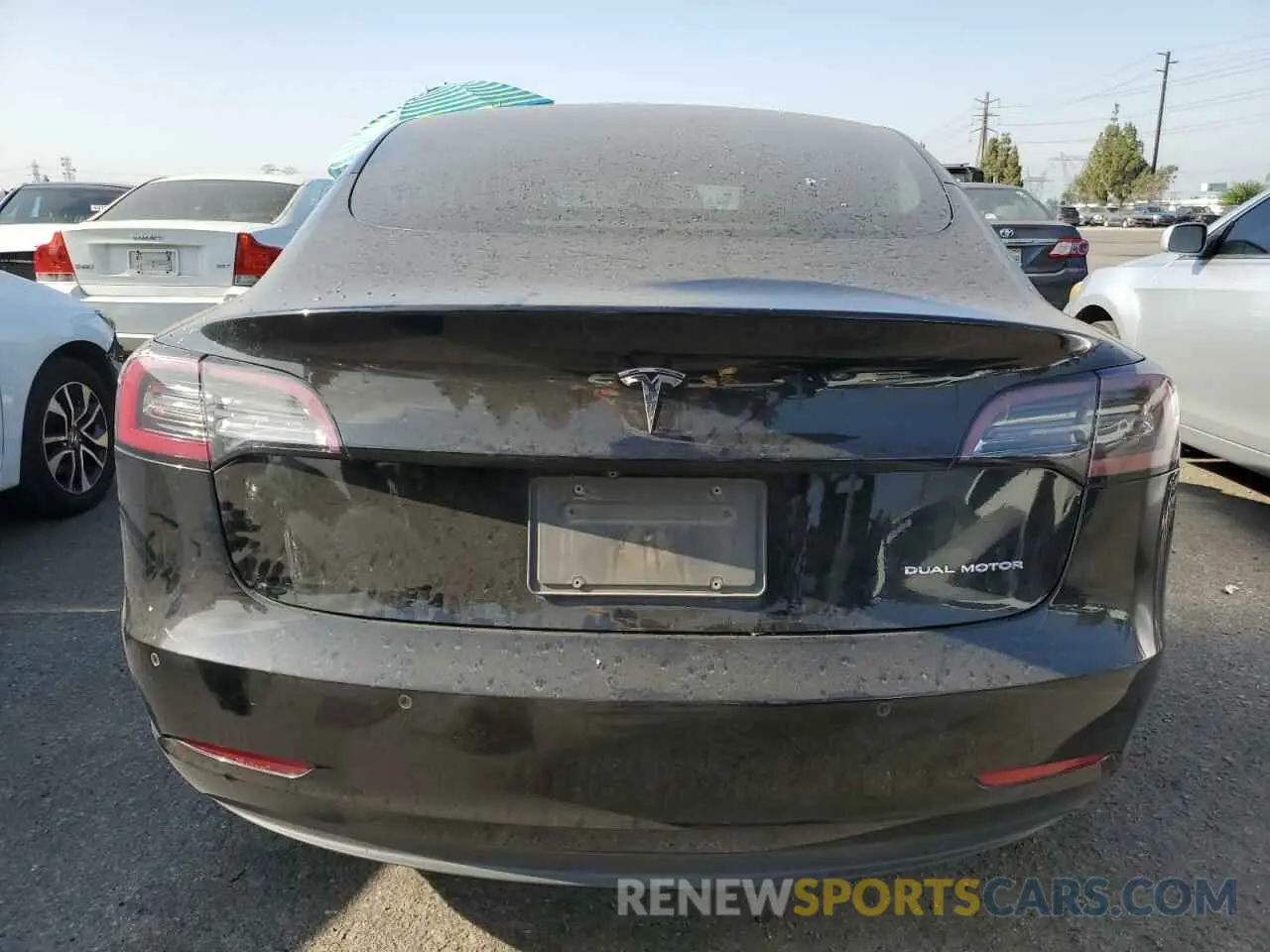 6 fotografías del automóvil dañado 5YJ3E1EB5KF208961 TESLA MODEL 3 2019