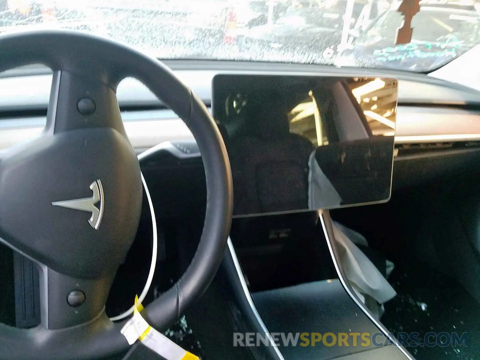 8 fotografías del automóvil dañado 5YJ3E1EB5KF209690 TESLA MODEL 3 2019