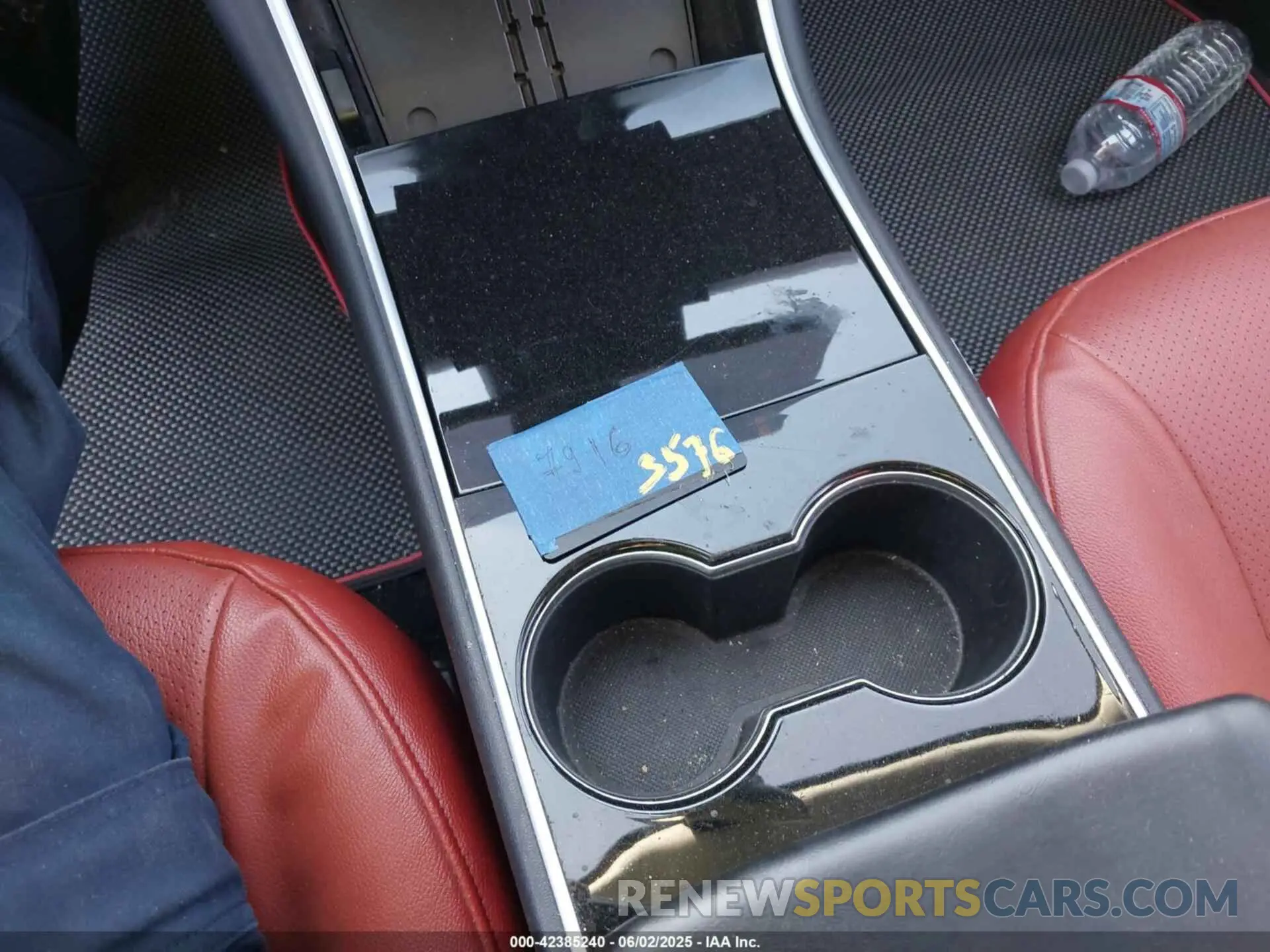 11 fotografías del automóvil dañado 5YJ3E1EB5KF213576 TESLA MODEL 3 2019