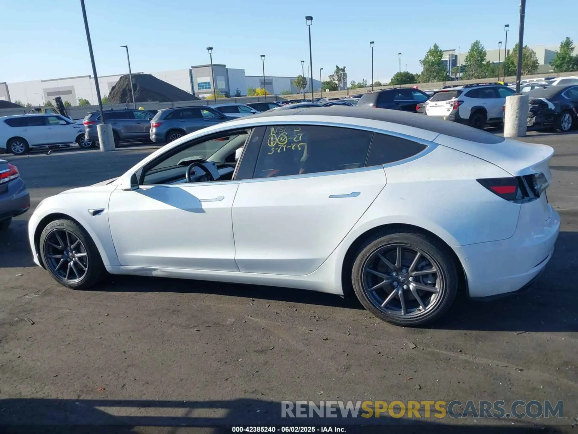 14 fotografías del automóvil dañado 5YJ3E1EB5KF213576 TESLA MODEL 3 2019