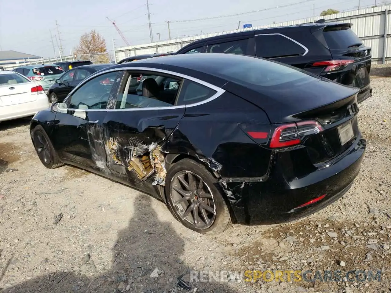 2 fotografías del automóvil dañado 5YJ3E1EB5KF361307 TESLA MODEL 3 2019