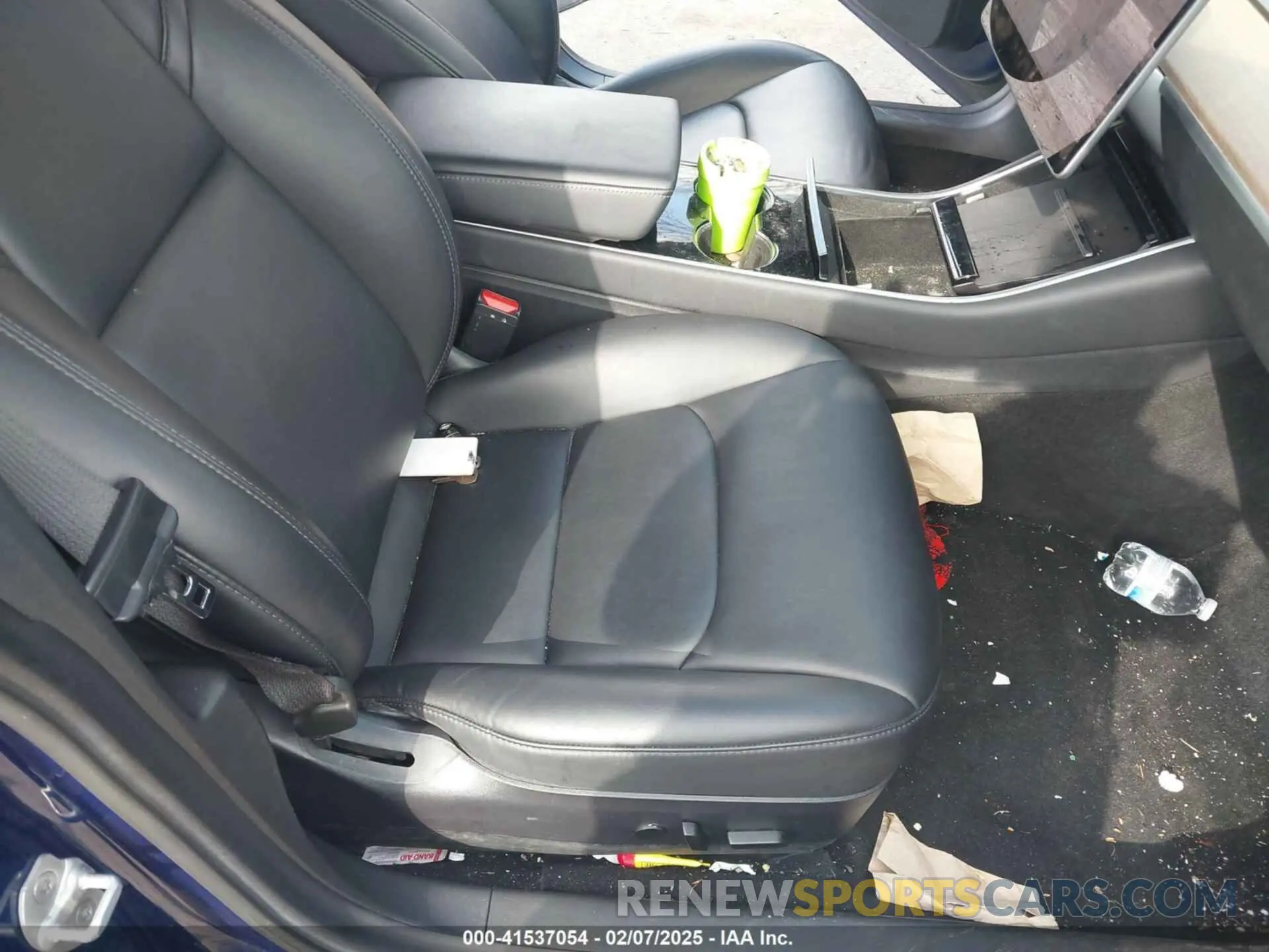 5 fotografías del automóvil dañado 5YJ3E1EB5KF365471 TESLA MODEL 3 2019