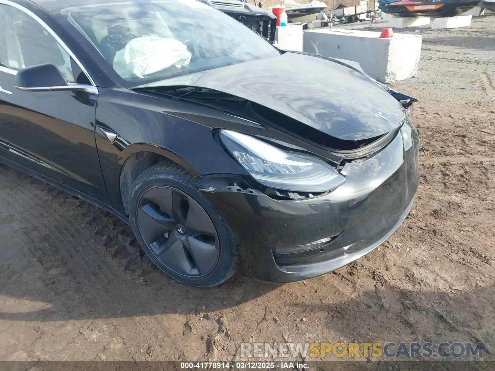 19 fotografías del automóvil dañado 5YJ3E1EB5KF414748 TESLA MODEL 3 2019