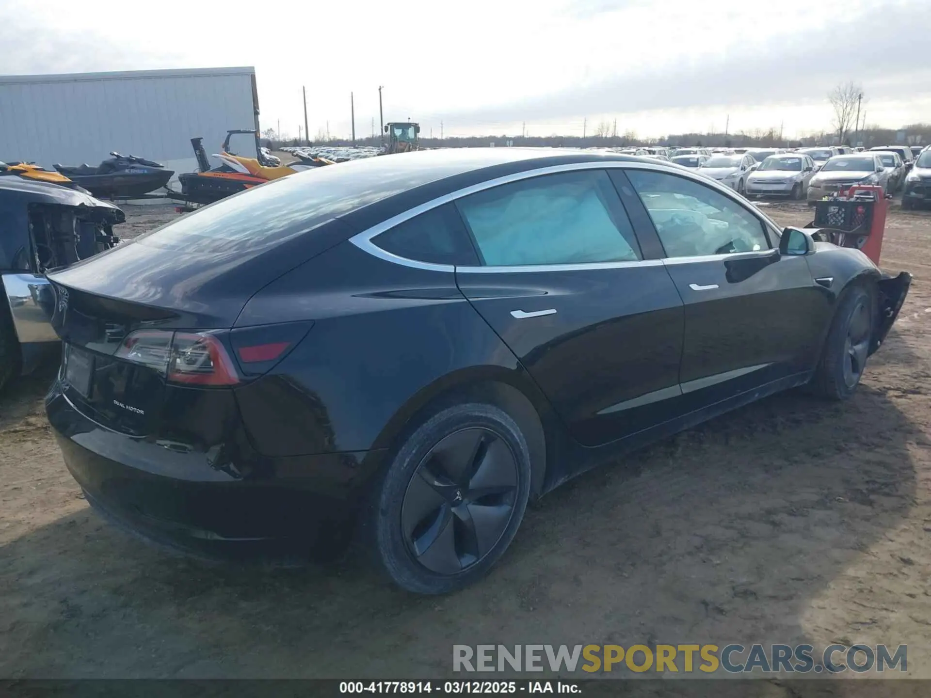 4 fotografías del automóvil dañado 5YJ3E1EB5KF414748 TESLA MODEL 3 2019