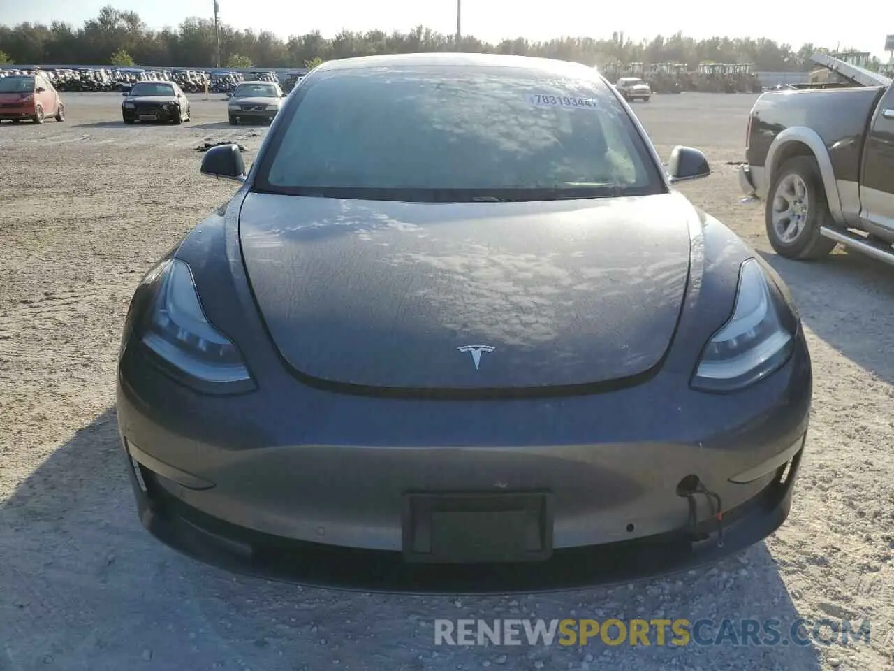 5 fotografías del automóvil dañado 5YJ3E1EB5KF452142 TESLA MODEL 3 2019