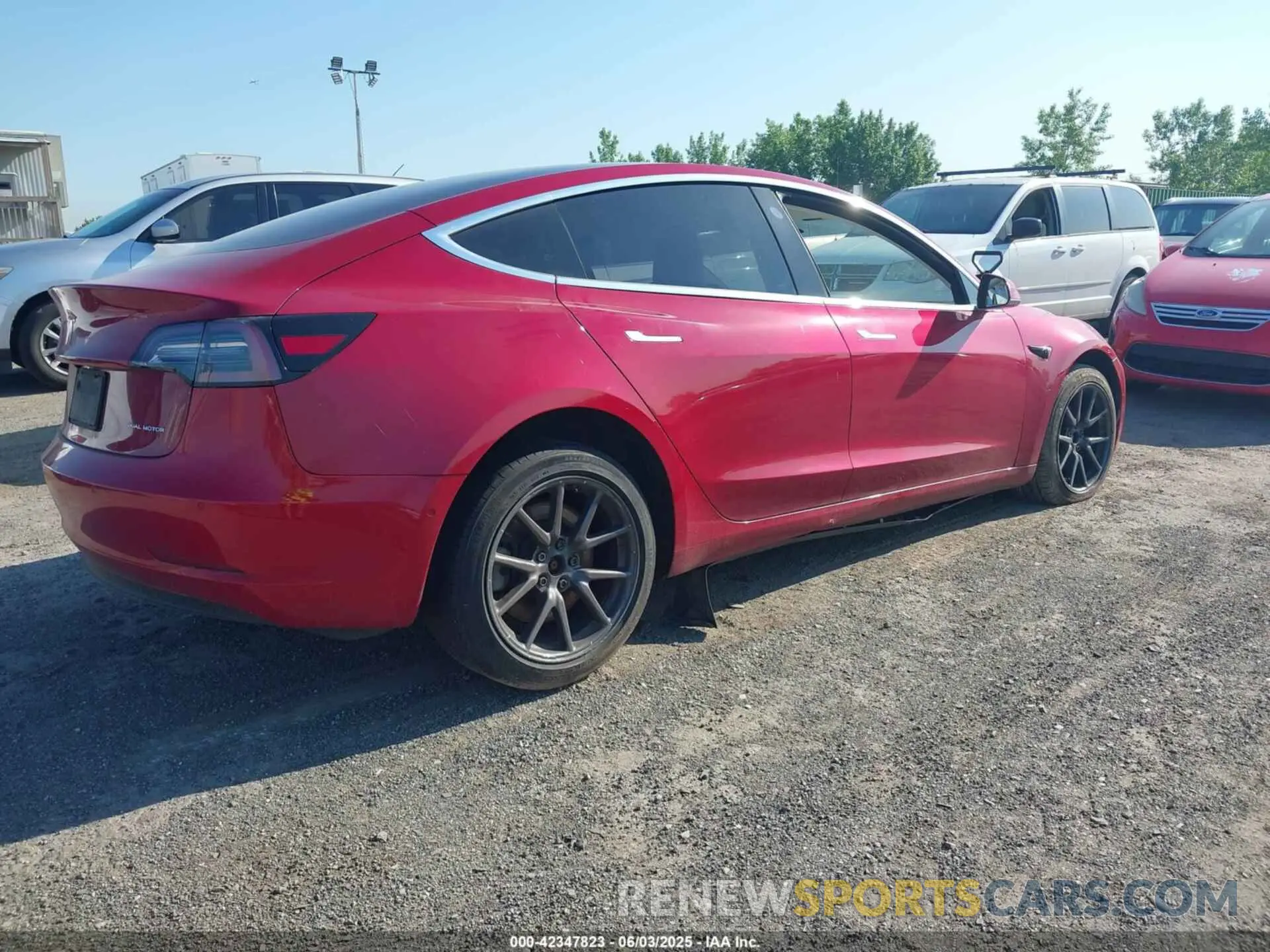 4 fotografías del automóvil dañado 5YJ3E1EB5KF454456 TESLA MODEL 3 2019