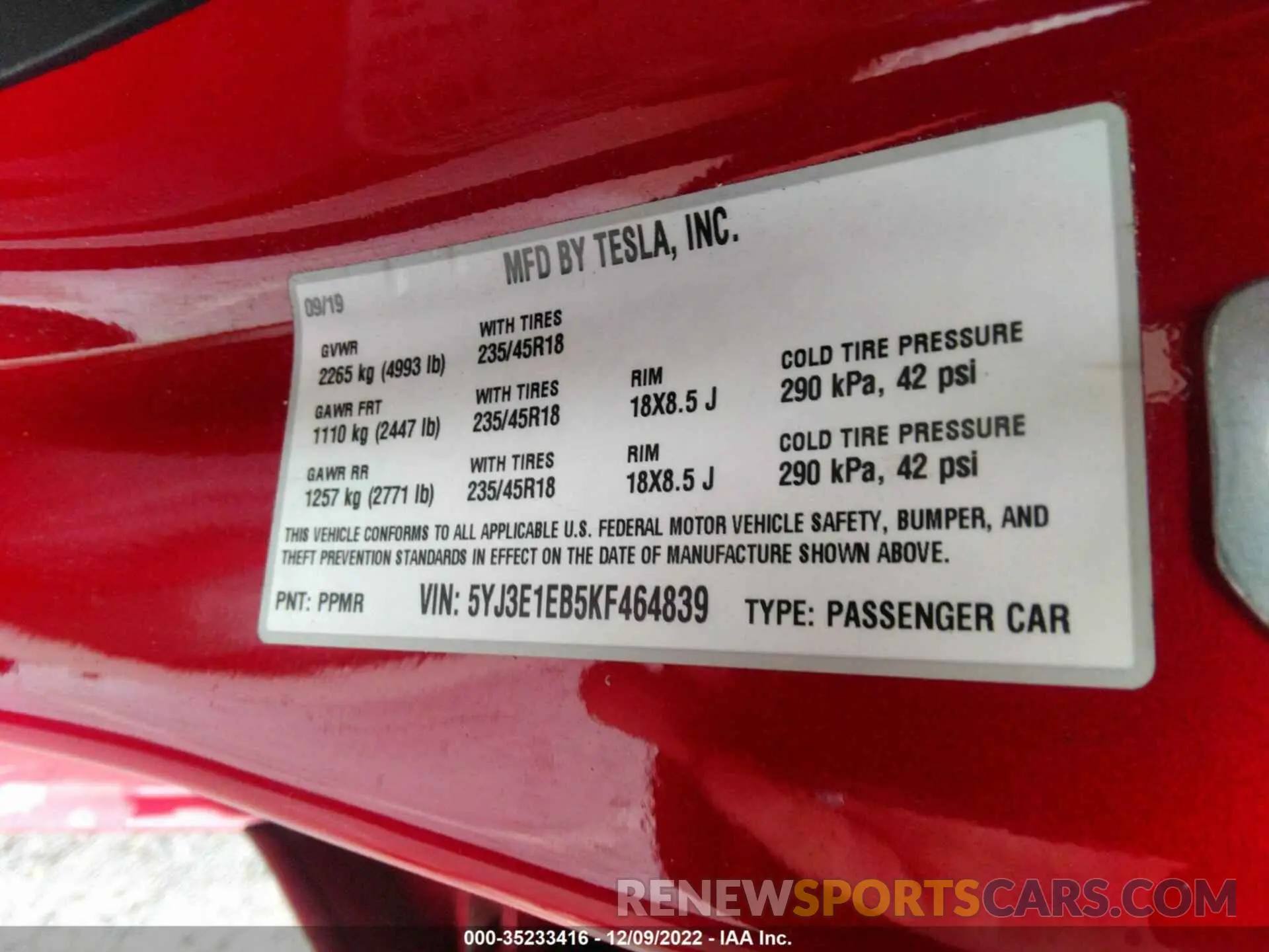9 fotografías del automóvil dañado 5YJ3E1EB5KF464839 TESLA MODEL 3 2019