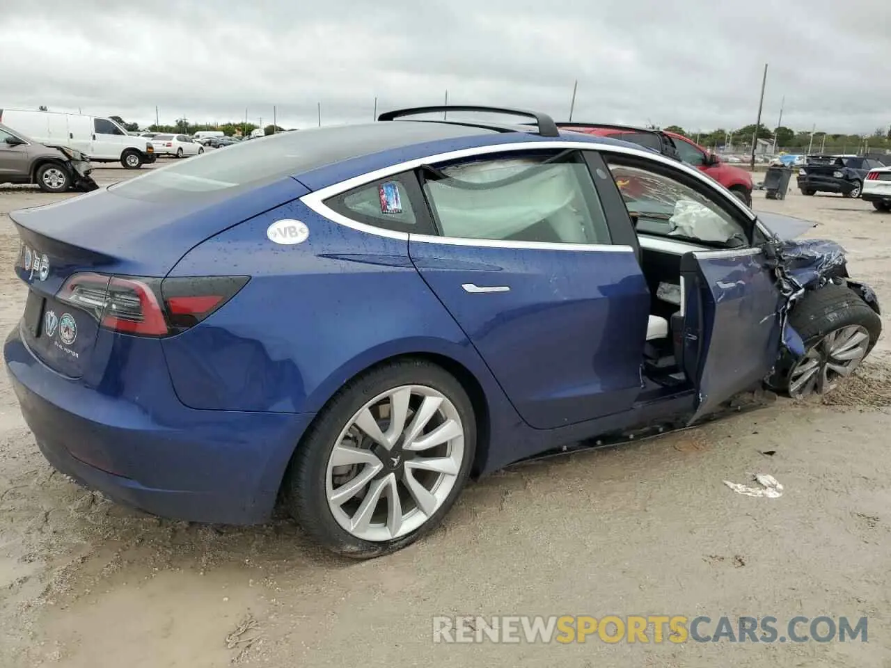 3 fotografías del automóvil dañado 5YJ3E1EB5KF482337 TESLA MODEL 3 2019