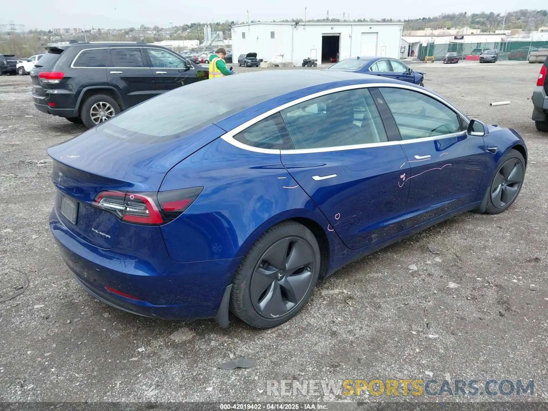 4 fotografías del automóvil dañado 5YJ3E1EB5KF497582 TESLA MODEL 3 2019