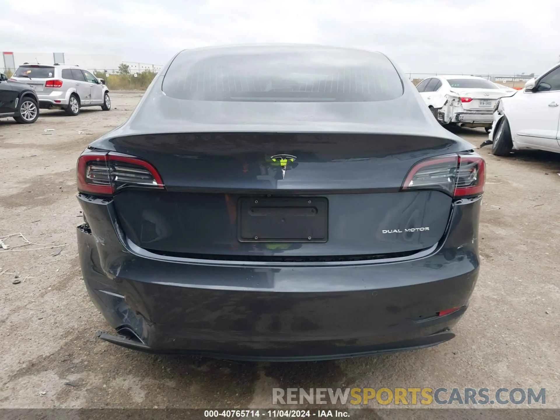16 fotografías del automóvil dañado 5YJ3E1EB5KF510122 TESLA MODEL 3 2019