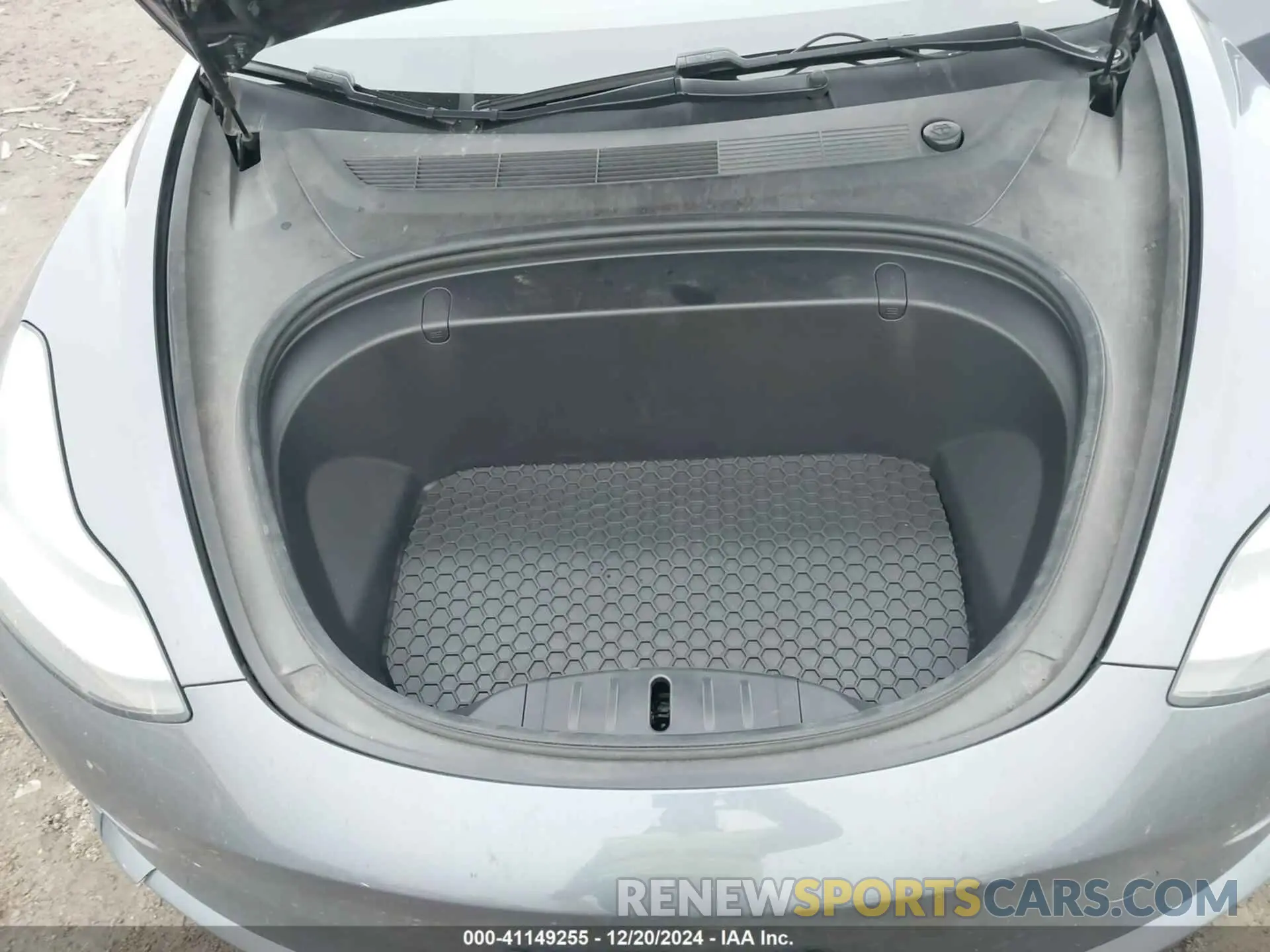 10 fotografías del automóvil dañado 5YJ3E1EB5KF533660 TESLA MODEL 3 2019