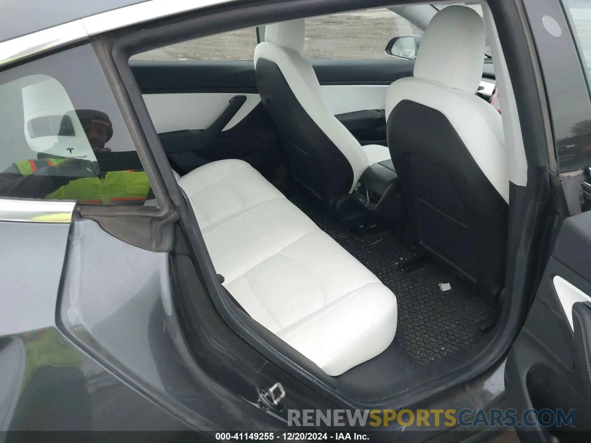 8 fotografías del automóvil dañado 5YJ3E1EB5KF533660 TESLA MODEL 3 2019